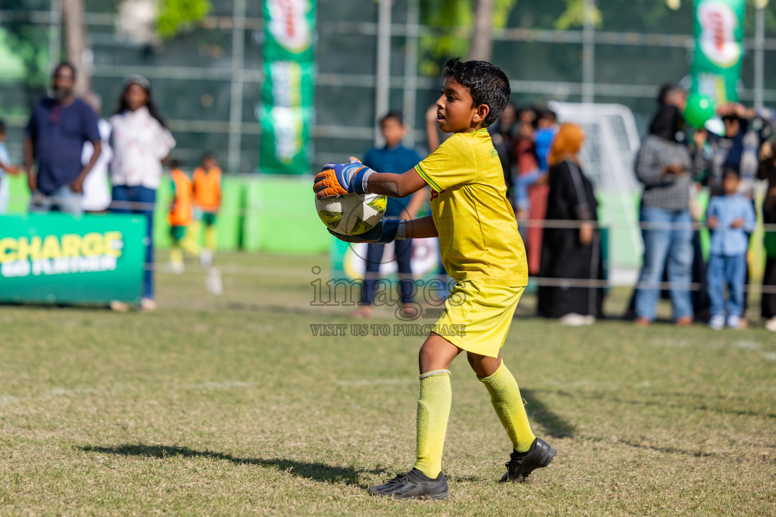 Day 2 of MILO Academy Championship 2025 was held on Friday, 14th February 2025 in Henveiru Stadium. 
Photos: Hassan Simah / Images.mv