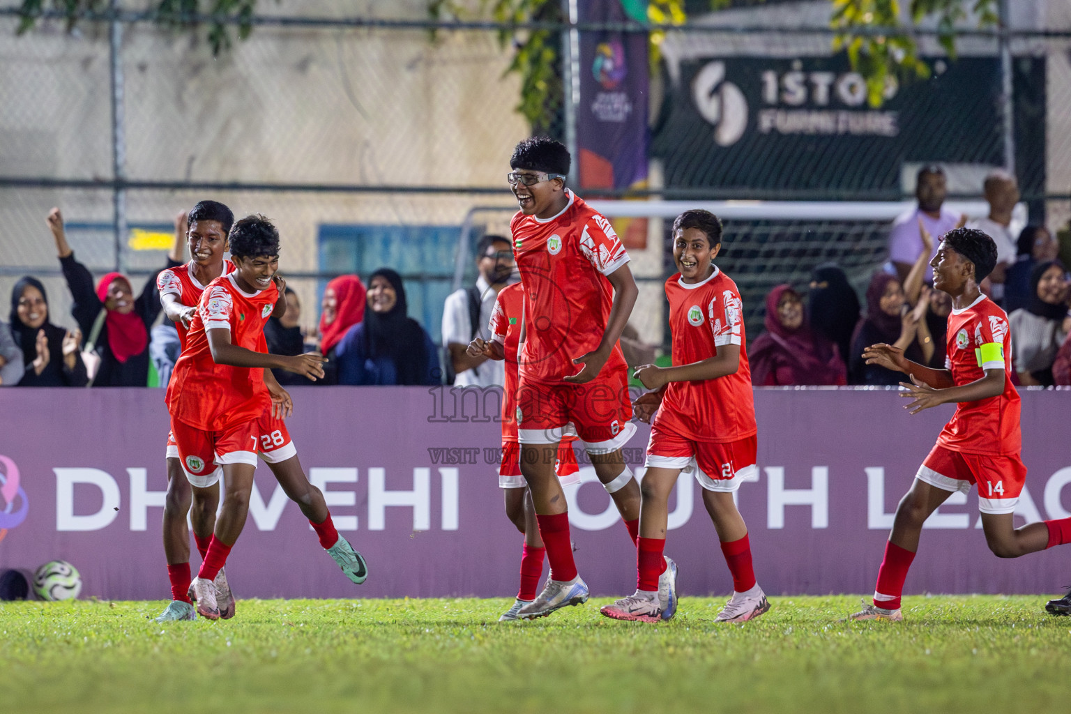 SUS vs Huriyya (U14) in Dhivehi Youth League 2024 - Day 2. Matches held at Henveiru Stadium on 22nd November 2024 , Friday. Photos: Shuu Abdul Sattar/ Images.mv