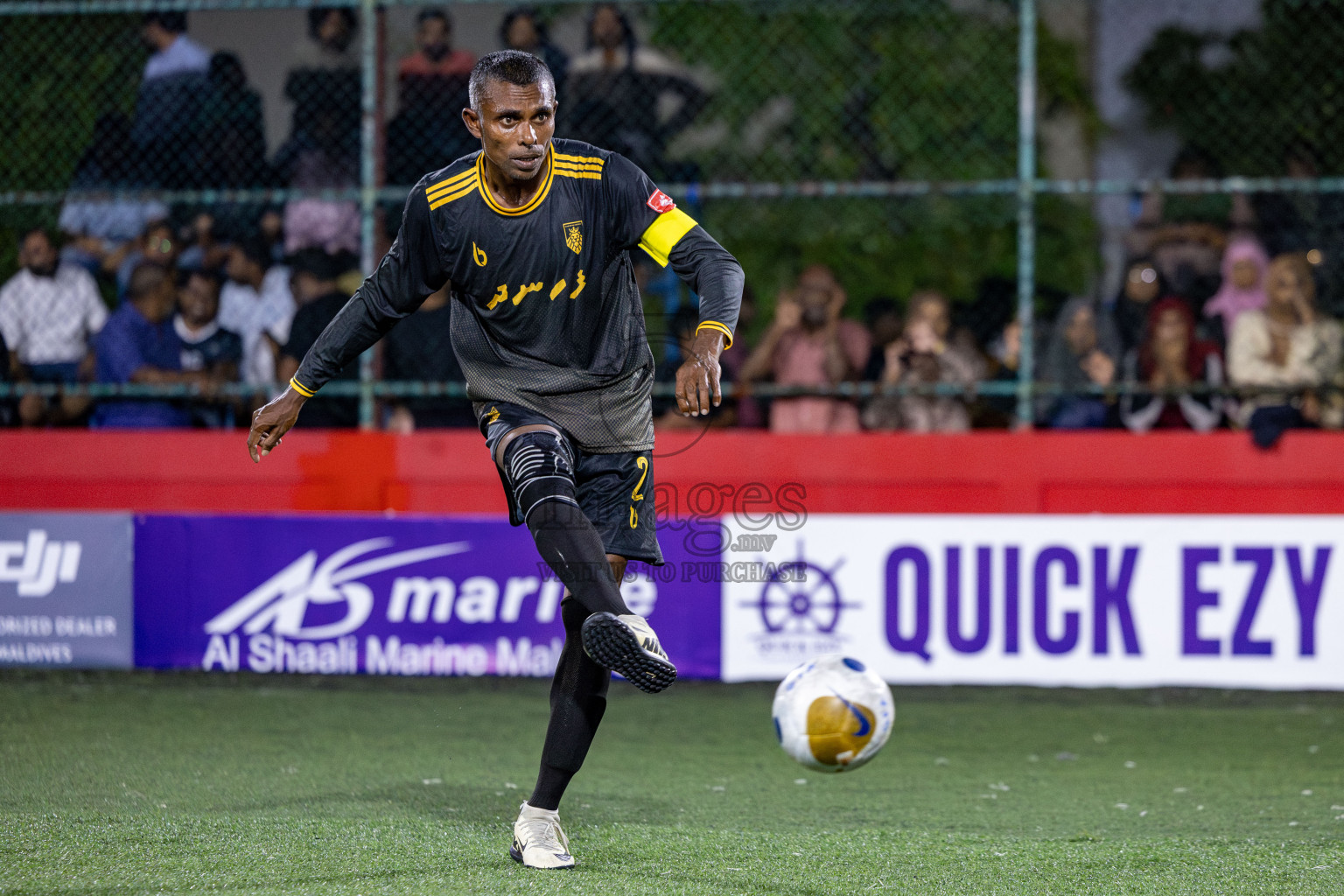 B Fehendhoo VS B Eydhafushi in Day 21 of Golden Futsal Challenge 2025 was held on Saturday, 25 January 2025, in Hulhumale', Maldives. 
Photos: Hassan Simah / images.mv