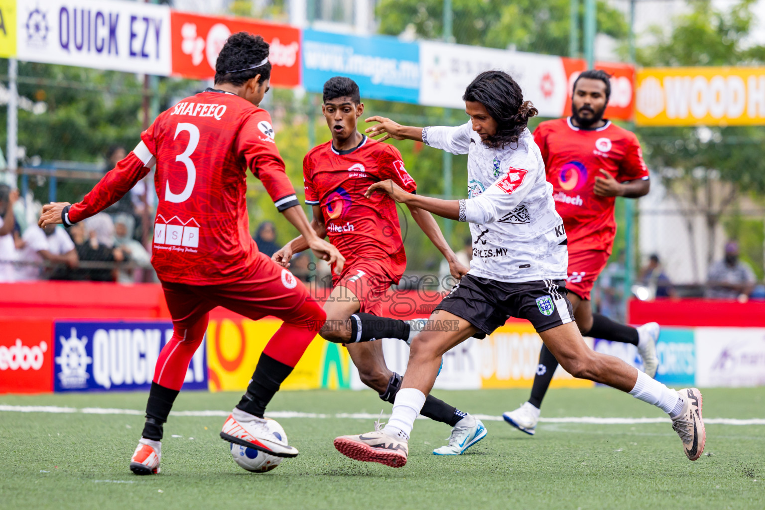 GDh Madaveli vs GDh Faresmaathodaa in Day 12 of Golden Futsal Challenge 2025 was held on Thursday, 16th January 2025, in Hulhumale', Maldives Photos: Nausham Waheed  / images.mv
