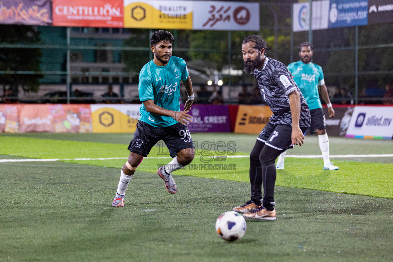 MIRA RC VS CLUB CVC in Club Maldives Classic 2024 held in Rehendi Futsal Ground, Hulhumale', Maldives on Sunday, 8th September 2024. 
Photos: Hassan Simah / images.mv