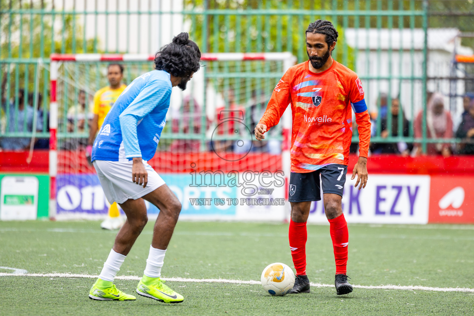 Sh Kanditheemu vs Sh Milandhoo in Day 21 of Golden Futsal Challenge 2025 was held on Saturday , 25th January 2025, in Hulhumale', Maldives.
Photos: Ismail Thoriq / images.mv