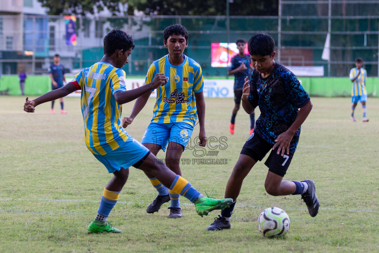 Club Valencia vs Super United Sports (U14) in Day 9 of Dhivehi Youth League 2024 held at Henveiru Stadium on Saturday, 14th December 2024. Photos: Mohamed Mahfooz Moosa / Images.mv