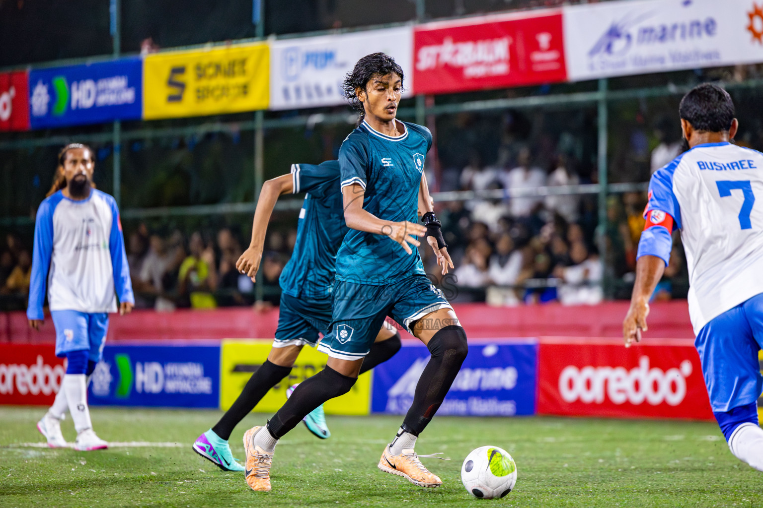 N Kendhikulhudhoo vs R Dhuvaafaru on Day 39 of Golden Futsal Challenge 2024 was held on Friday, 23rd February 2024, in Hulhumale', Maldives 
Photos: Mohamed Mahfooz Moosa/ images.mv