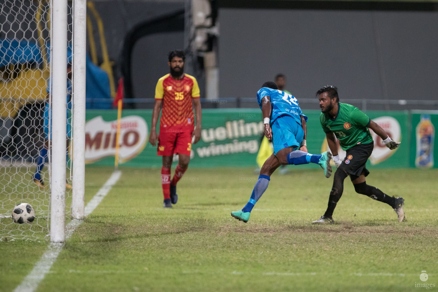 Dhiraagu Dhivehi Premier League 2018 - Victory vs Nilandhoo in Male, Maldives, Monday November 26, 2018. (Images.mv Photo/Suadh Abdul Sattar)
