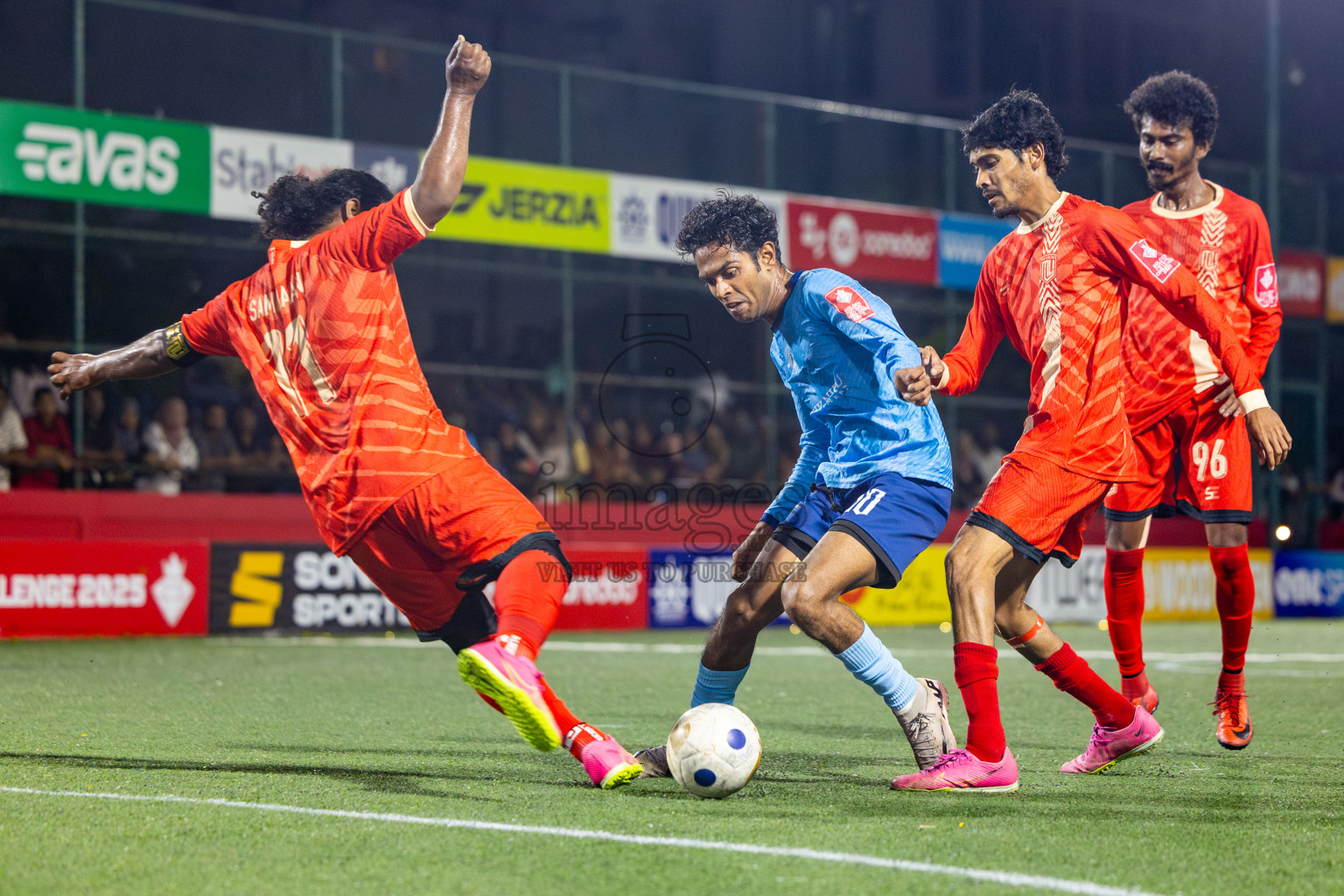 M Dhiggaru vs M Muli in Day 21 of Golden Futsal Challenge 2025 was held on Saturday , 25th January 2025, in Hulhumale', Maldives. Photos: Nausham Waheed / images.mv