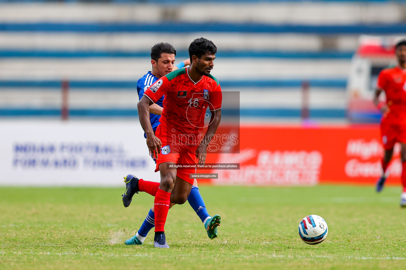 Kuwait vs Bangladesh in the Semi-final of SAFF Championship 2023 held in Sree Kanteerava Stadium, Bengaluru, India, on Saturday, 1st July 2023. Photos: Nausham Waheed, Hassan Simah / images.mv