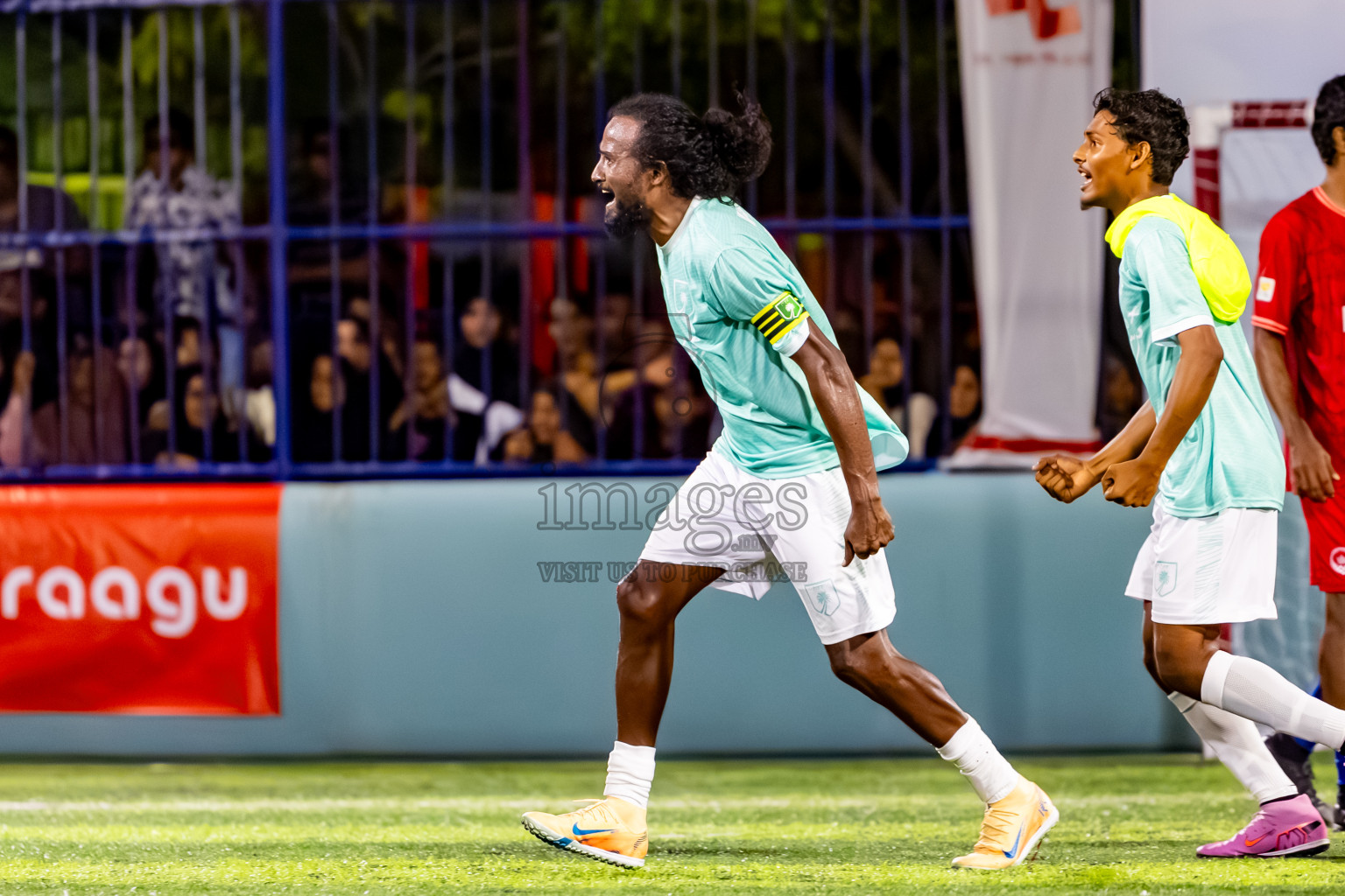 Dhonfan vs Eydhafushi in Day 4 of Better in Baa Futsal Fiesta 2025 Men's division held in B. Eydhafushi, Maldives on Saturday, 8th November 2025. Photos: Nausham Waheed / images.mv