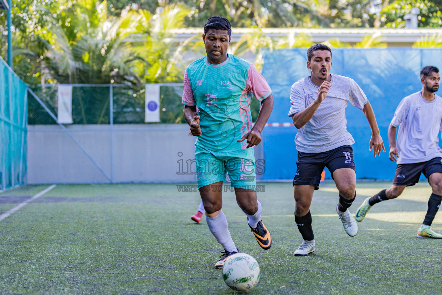 Resort League 2025 Raa Zone - Day 1
Joali vs Kothaifaru in Resort League 2025 (Raa Zone) was held on Friday, 15th august 2025 in JOALI Maldives Resort, Raa Atoll, Maldives. Photos: Areef Adam / images.mv