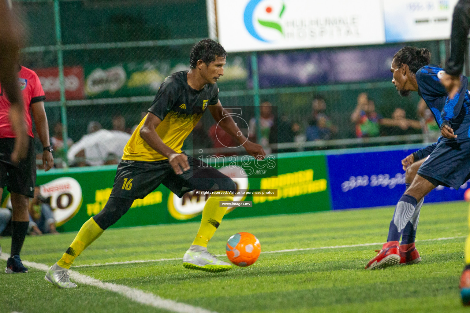 Team MPL vs Team RRC in the Quarter Finals of Club Maldives 2021 held at Hulhumale'; on 13th December 2021 Photos: Nasam/ images.mv