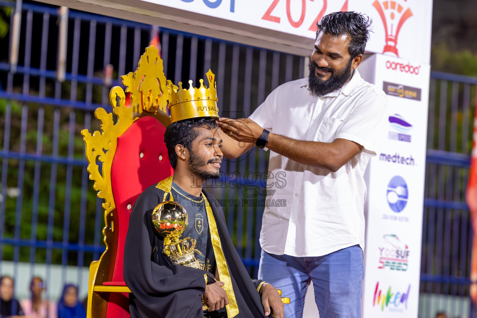 CC Sports Club vs Afro SC in the final of Eydhafushi Futsal Cup 2024 was held on Wednesday , 17th April 2024, in B Eydhafushi, Maldives
Photos: Ismail Thoriq / images.mv