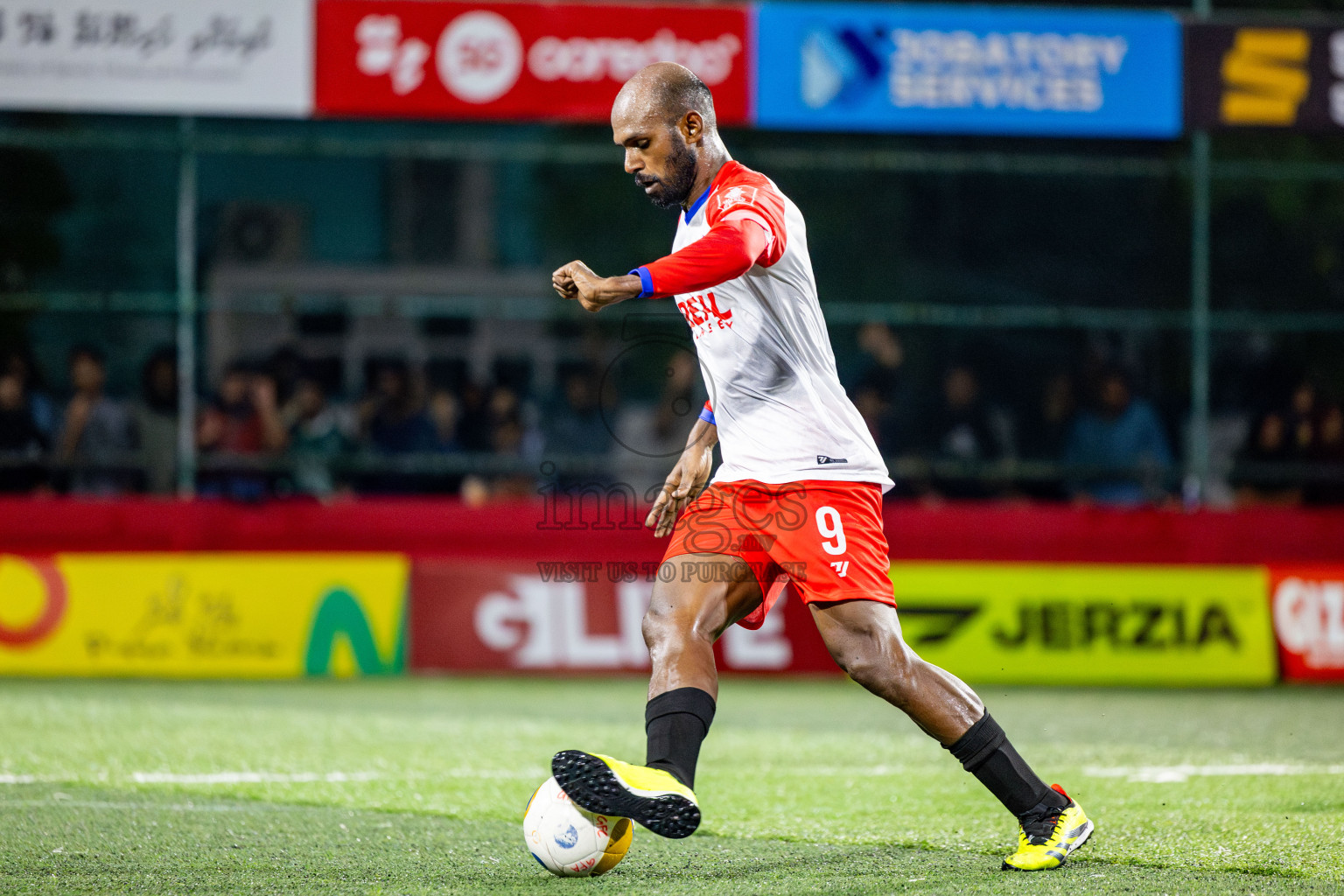 Th Thimarafushi vs Th Dhiyamigili in Day 10 of Golden Futsal Challenge 2025 was held on Tuesday, 14th January 2025, in Hulhumale', Maldives Photos: Nausham Waheed / images.mv