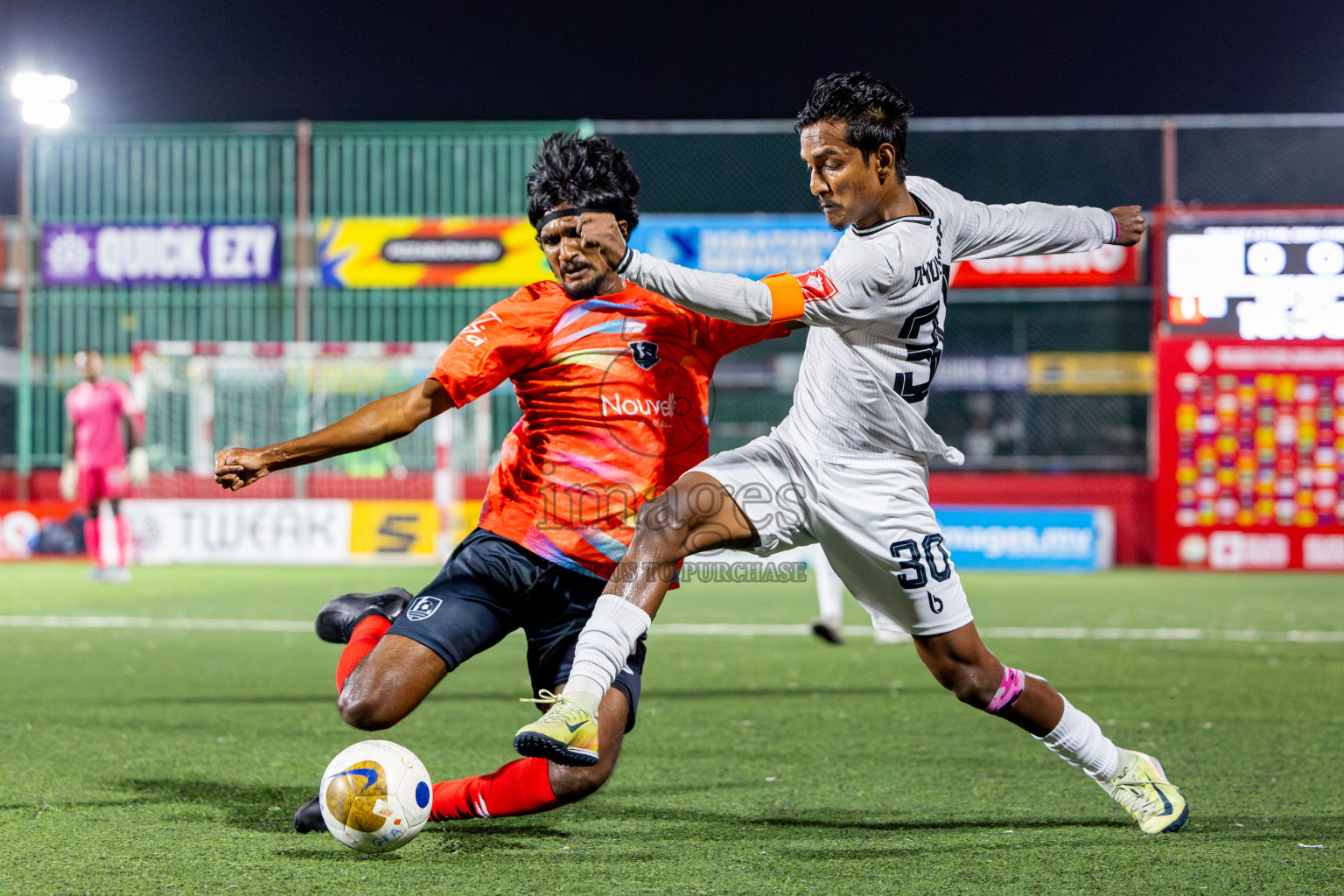 SH Kanditheemu vs R Dhuvaafaru in Zone round Day 27 of Golden Futsal Challenge 2025 was held on Friday , 31st January 2025, in Hulhumale', Maldives. Photos: Nausham Waheed / images.mv