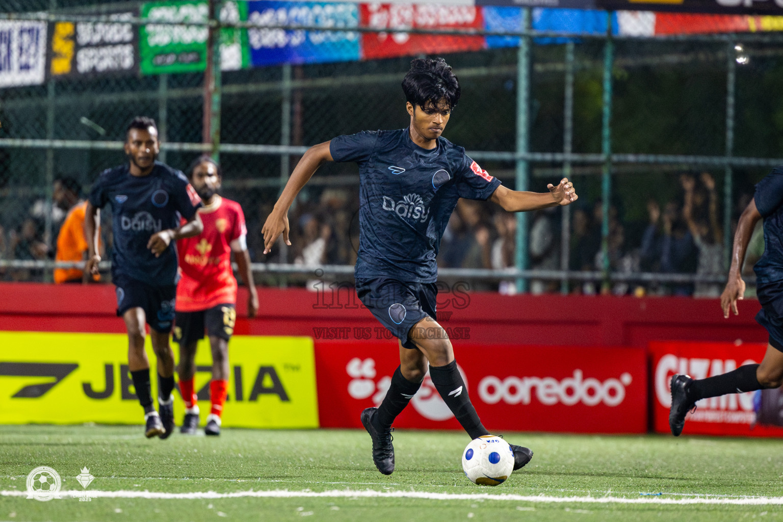 Dh Kudahuvadhoo vs Dh Bandidhoo in Day 21 of Golden Futsal Challenge 2025 was held on Saturday , 25th January 2025, in Hulhumale', Maldives. Photos: Nausham Waheed / images.mv