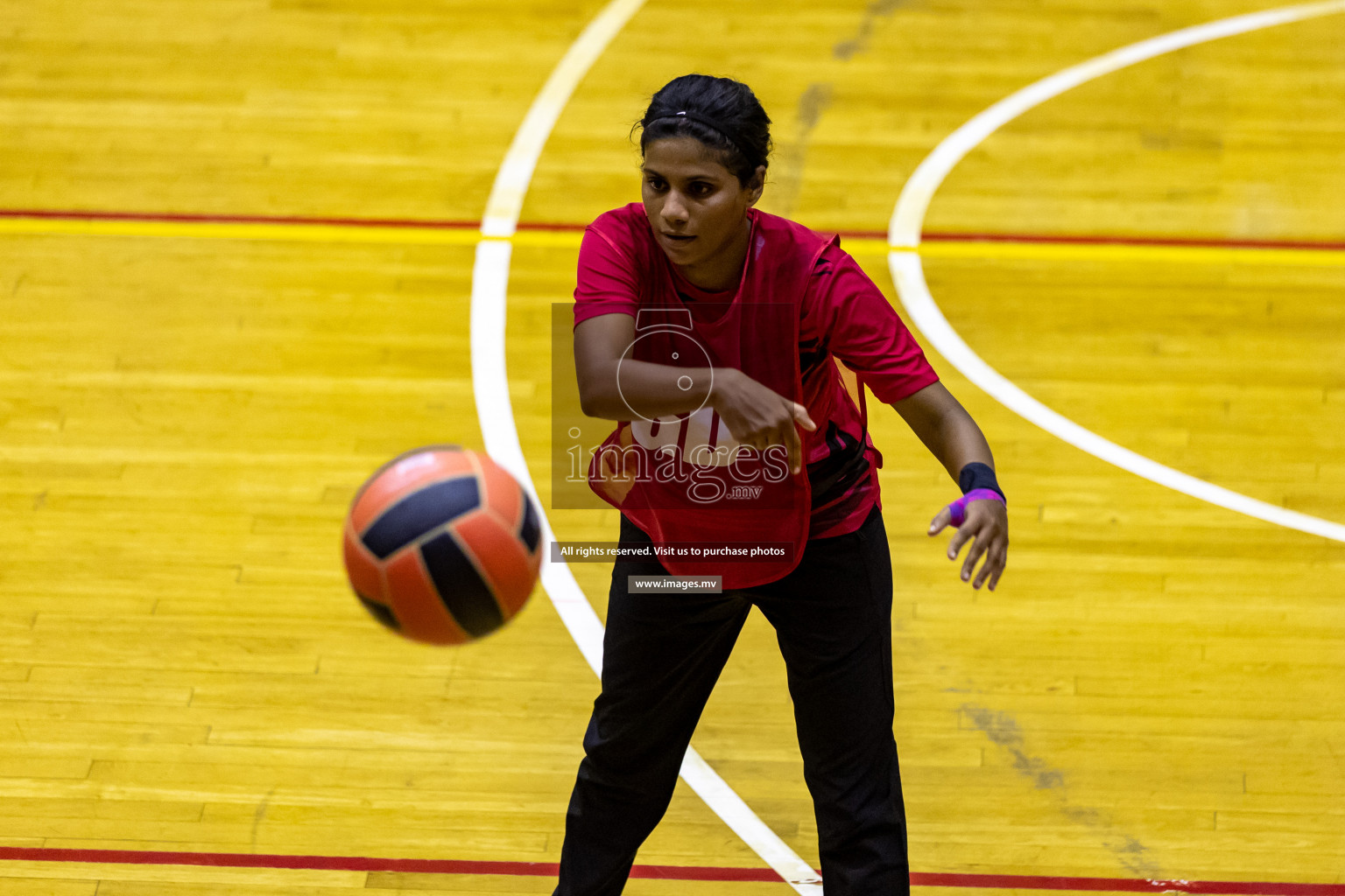 Lorenzo Sports Club vs Youth United Sports Club in the Milo National Netball Tournament 2022 on 20 July 2022, held in Social Center, Male', Maldives. Photographer: Hassan Simah / Images.mv