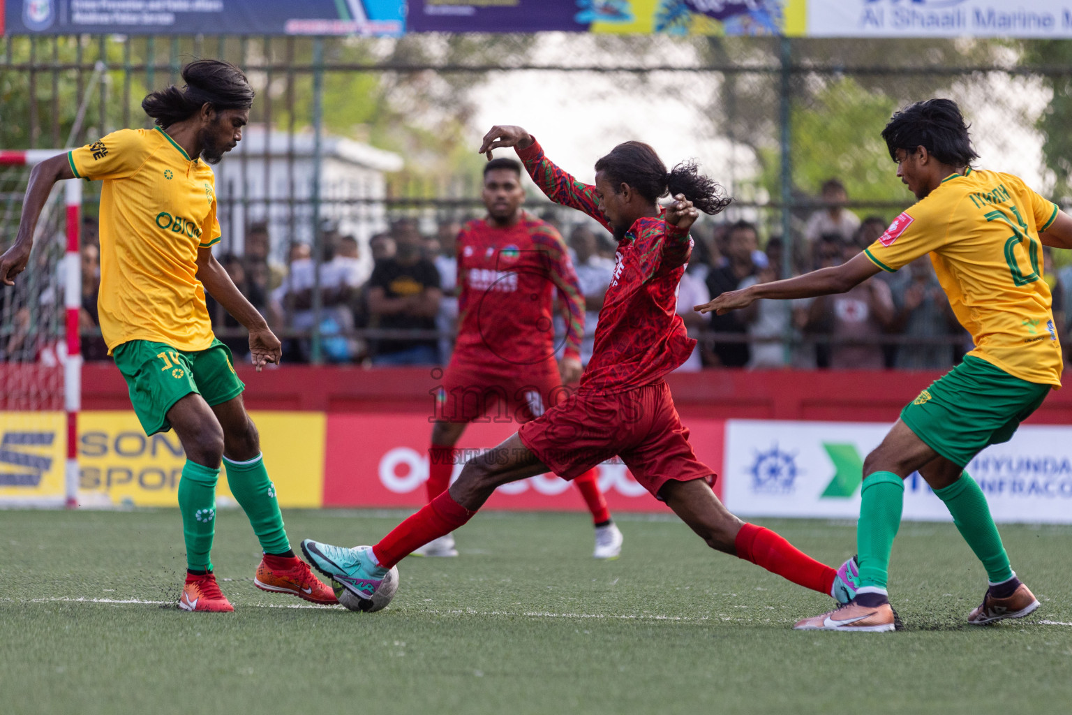 GDh Vaadhoo VS GDh Thinadhoo in Day 12 of Golden Futsal Challenge 2024 was held on Friday, 26th January 2024, in Hulhumale', Maldives Photos: Nausham Waheed / images.mv