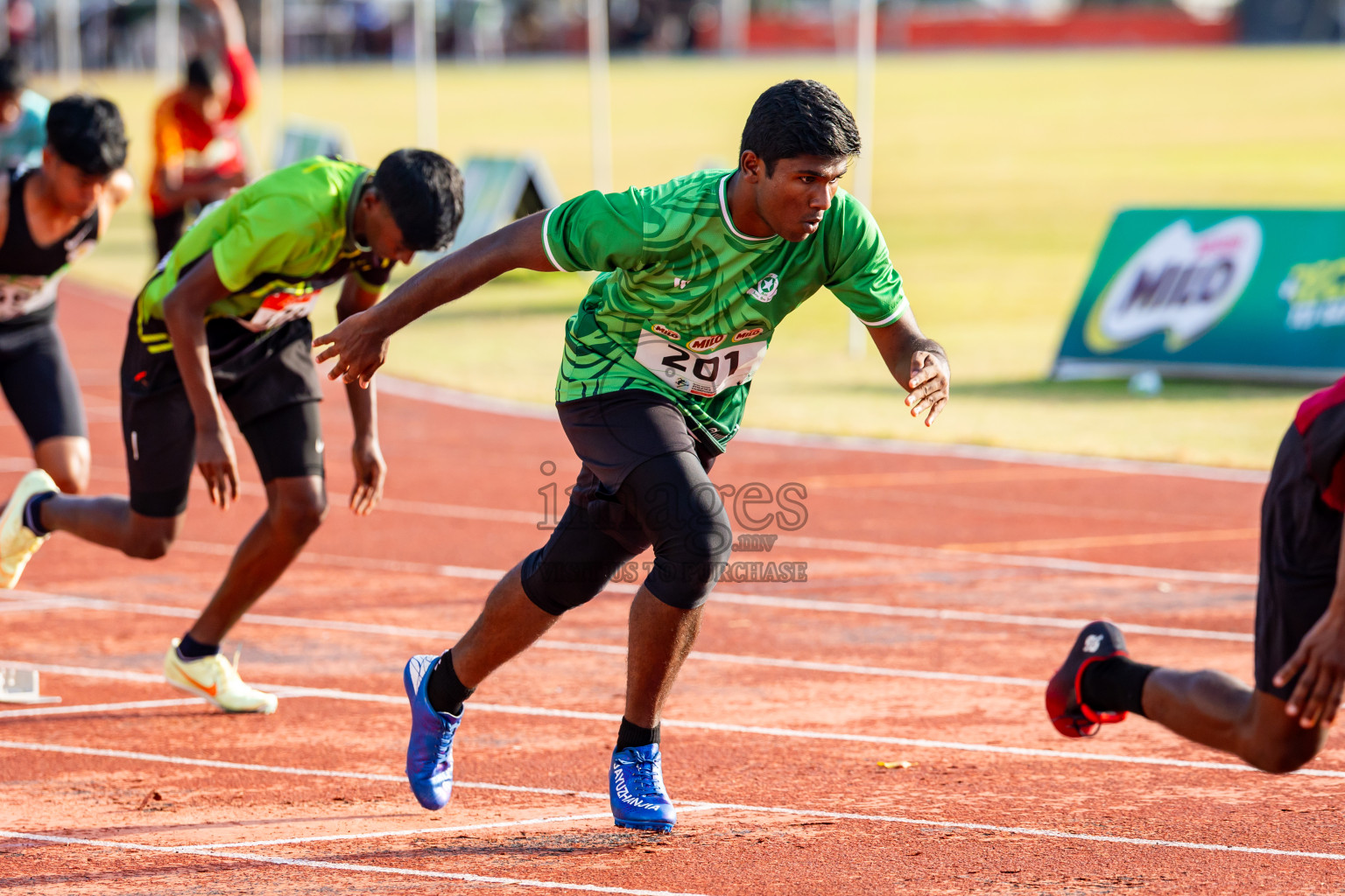 Day 4 of Inter-school Athletics Championship 2025 held in Ekuveni Synthetic Track, Male', Maldives on Thursday, 09th October 2025. Photos by: Nausham Waheed / Images.mv