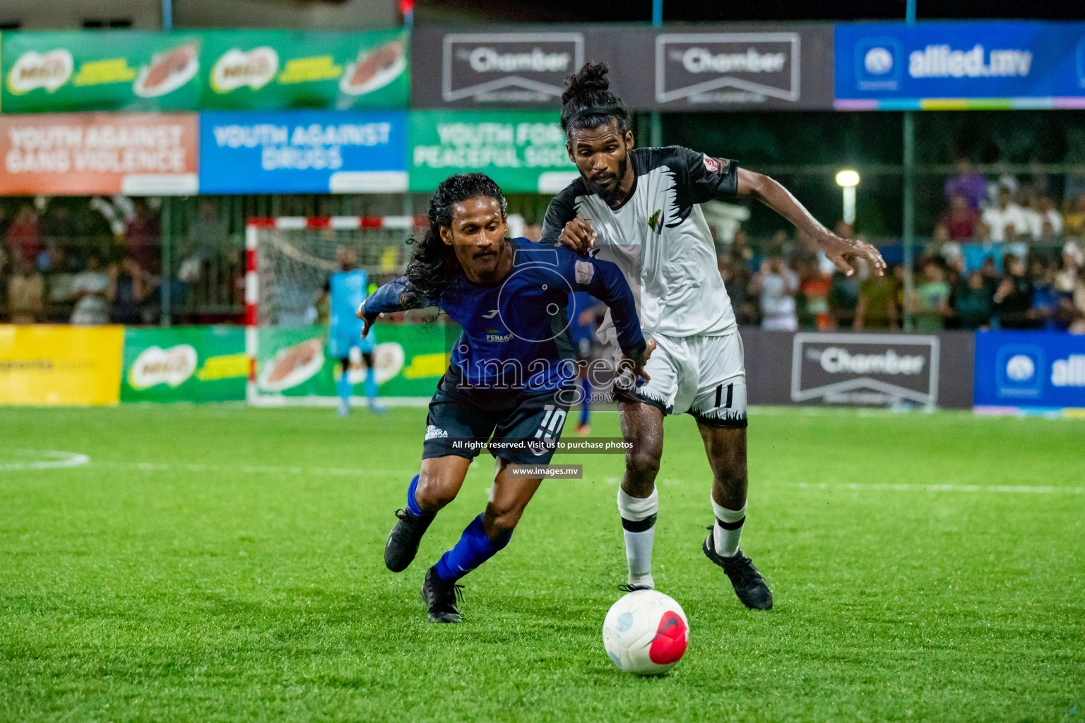 Dhivehi Sifainge Club vs Team Fenaka in Quarter Finals of Club Maldives Cup 2022 was held in Hulhumale', Maldives on Thursday, 28th October 2022. Photos: Hassan Simah / images.mv