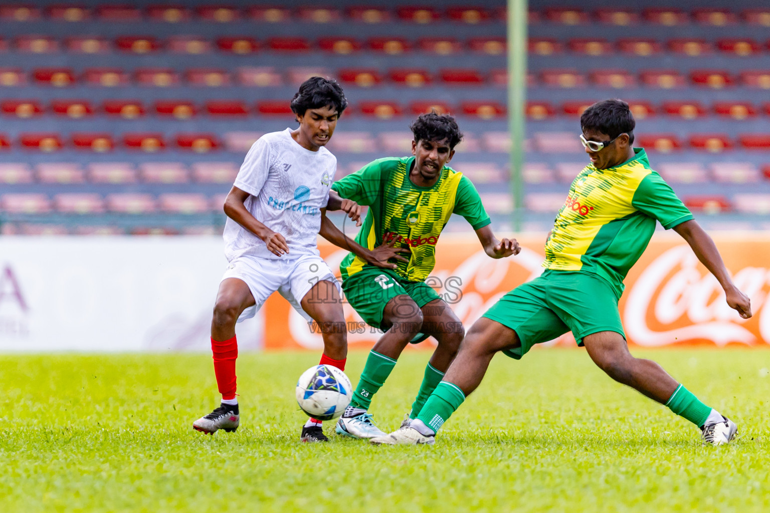 Maziya SRC vs Club Green Streets in Day 2 of Under 19 Youth Championship 2024 was held at National Stadium in Male', Maldives on Monday, 10th June 2024. Photos: Nausham Waheed / images.mv b