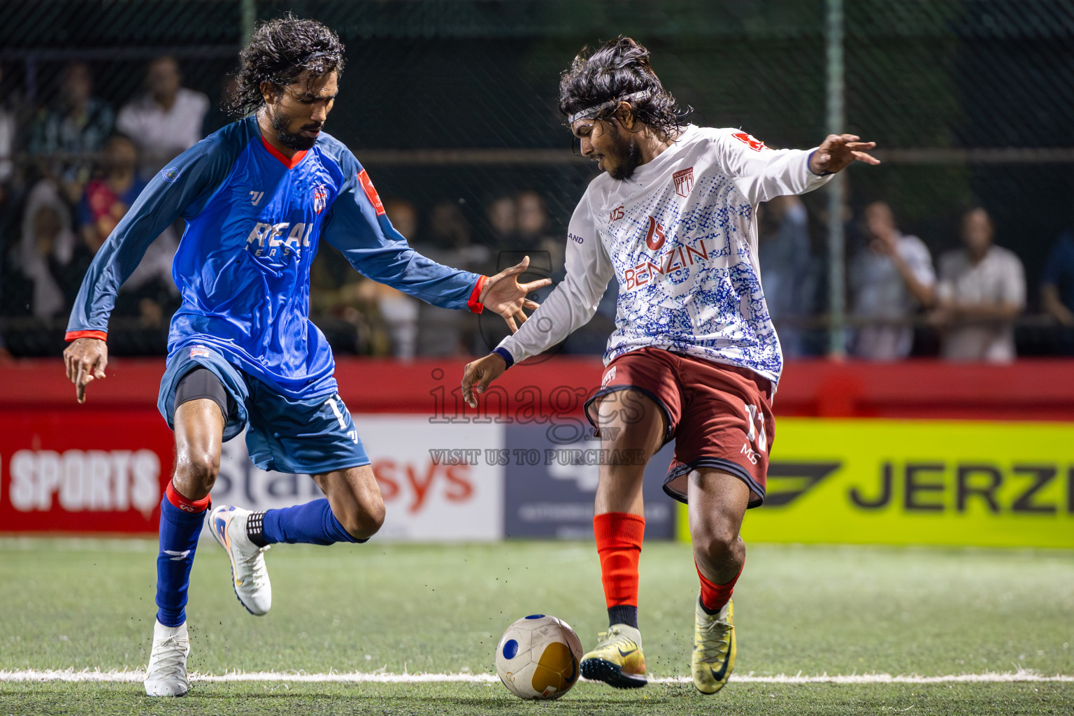 Th Dhiyamigili vs Th Vilufushi  in Day 6 of Golden Futsal Challenge 2025 on Friday, 6th January 2025, in Hulhumale', Maldives
Photos: Ismail Thoriq / images.mv