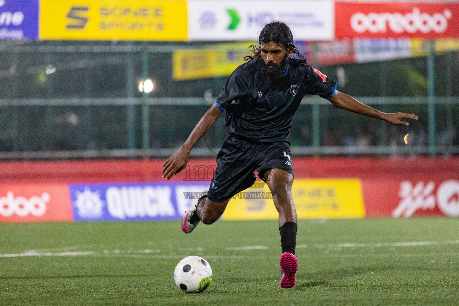 R Dhuvaafaru vs R Alifushi in Golden Futsal Challenge 2024 was held on Tuesday, 16th January 2024, in Hulhumale', Maldives
Photos: Ismail Thoriq / images.mv