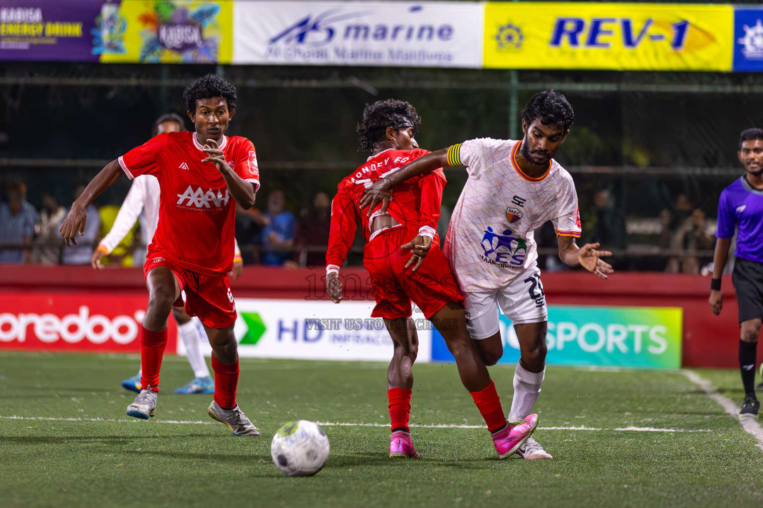 GA Maamendhoo VS GA Kondey in Day 14 of Golden Futsal Challenge 2024 was held on Sunday, 28th January 2024, in Hulhumale', Maldives
Photos: Ismail Thoriq / images.mv