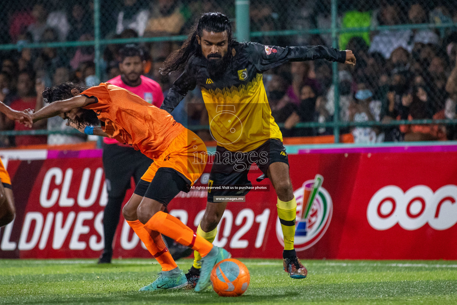 RRC Vs FSM in the Semi Finals of Club Maldives 2021 held in Hulhumale, Maldives on 19 December 2021. Photos: Ismail Thoriq / images.mv