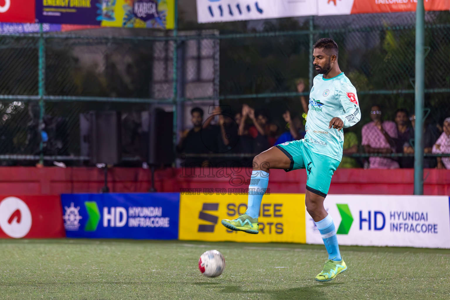 AA Thoddoo vs AA Mathiveri in Day 15 of Golden Futsal Challenge 2024 was held on Monday, 29th January 2024, in Hulhumale', Maldives
Photos: Ismail Thoriq / images.mv