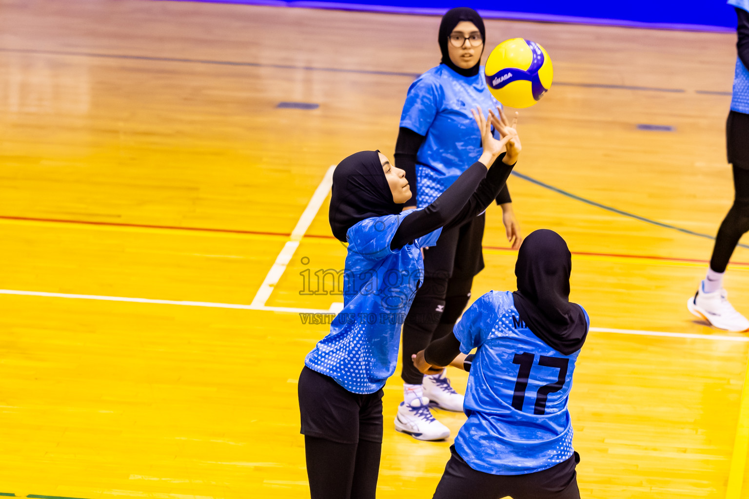 Male' City Team 1 vs Male' City Team 3 in the Finals of MILO Raajje Volley Junior Championship 2025 (U19 Girls) was held in Social Center Indoor Hall, Maldives on Sunday, 28th September 2025. Photos: Nausham Waheed / images.mv