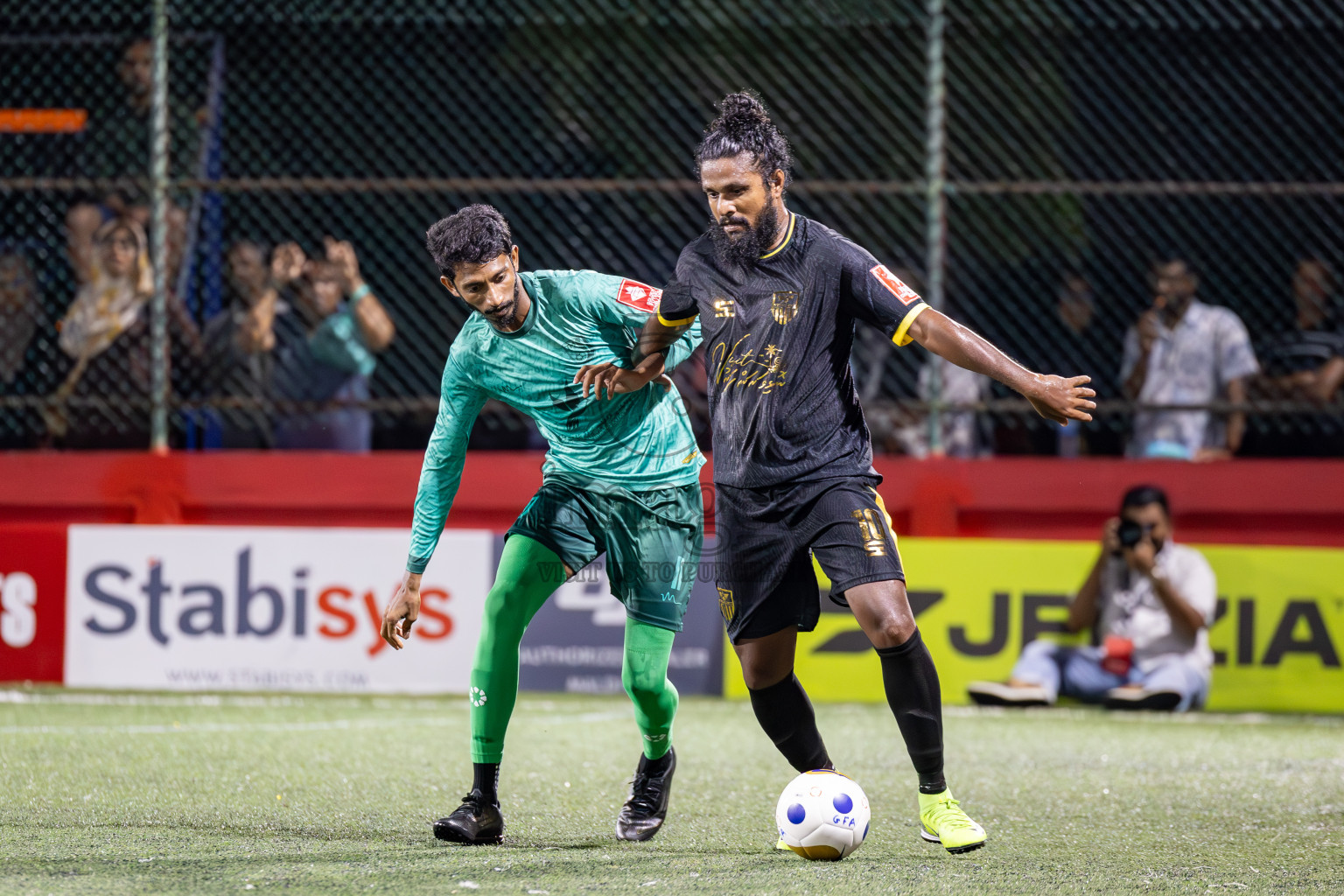 HDh Nolhivaranfaru vs HDh Hanimaadhoo in Day 9 of Golden Futsal Challenge 2025 was held on Monday, 13th January 2025, in Hulhumale', Maldives
Photos: Ismail Thoriq / images.mv