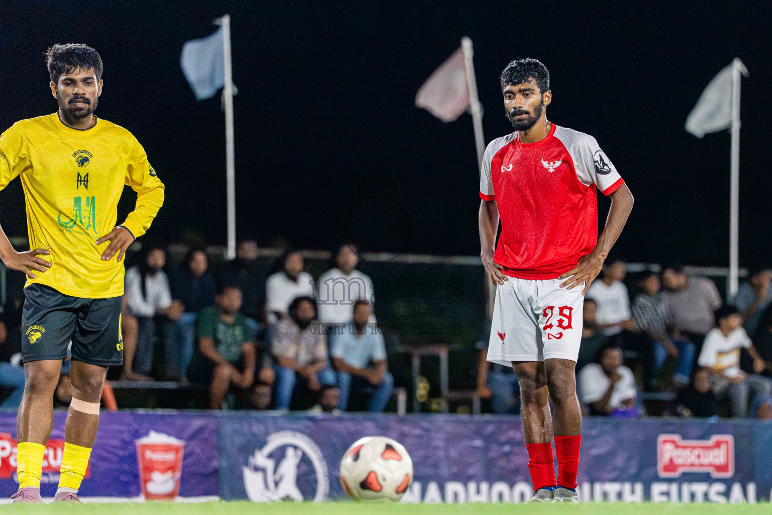 Kanmathi SC VS BEST in Day 4 - Fonadhoo Youth Futsal Challenge 2025 held in Fonadhoo Futsal Stadium, L. Fonadhoo, Maldives on Wednesday, 29th October 2025 Photos: Arif Rasheed / images.mv