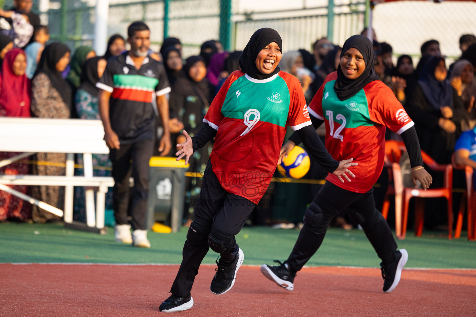 Day 10 of Interschool Volleyball Tournament 2024 was held in Ekuveni Volleyball Court at Male', Maldives on Sunday, 1st December 2024.
Photos: Ismail Thoriq / images.mv