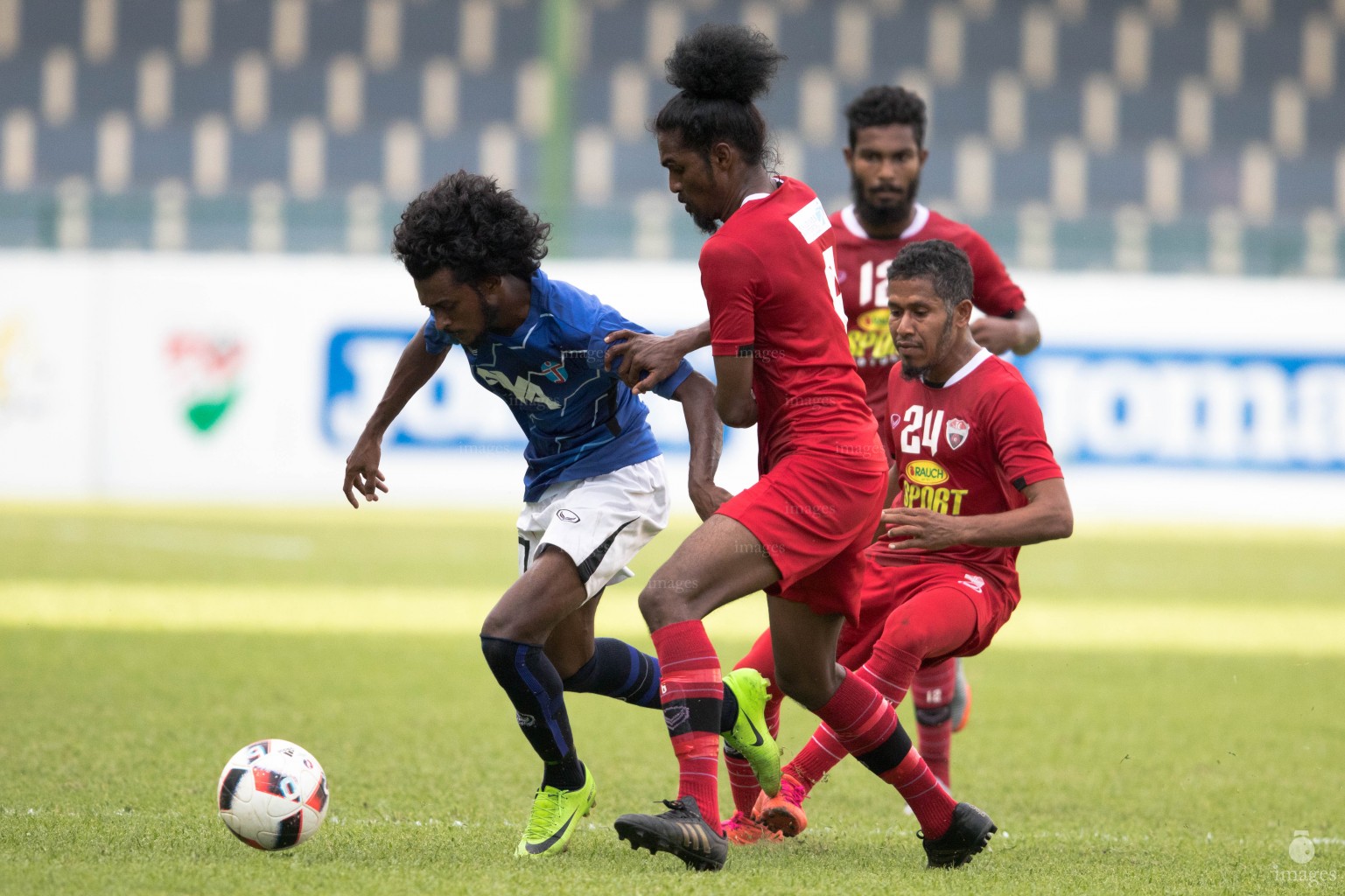 Ooredoo Dhivehi Premier League 2017, TC Sports Club vs Thinadhoo FT in Male , Maldives. Saturday, October . 14, 2017. ( Images.mv Photo : Abdulla Abeedh )