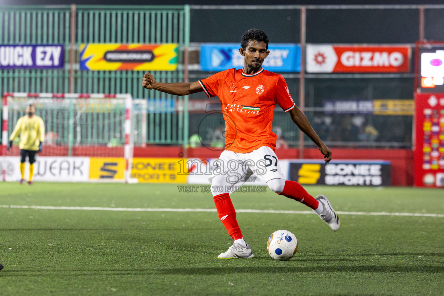 HDh Nolhivaran vs HDh Kumundhoo in Day 13 of Golden Futsal Challenge 2025 was held on Friday, 17th January 2025, in Hulhumale', Maldives 
Photos: Hassan Simah / images.mv