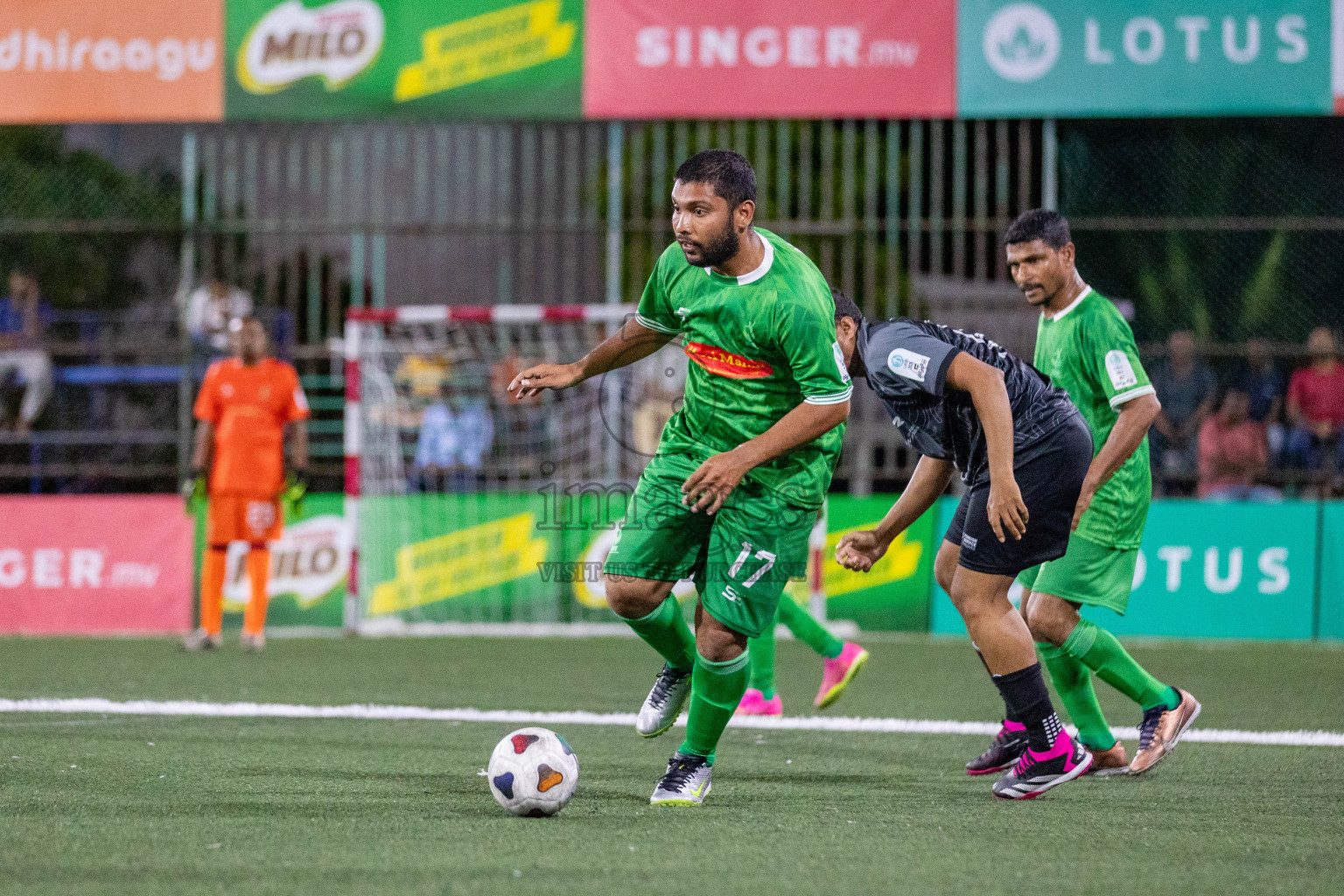 KHAARIJEE VS AGRI RC in Club Maldives Classic 2024 held in Rehendi Futsal Ground, Hulhumale', Maldives on Monday, 9th September 2024. 
Photos: Mohamed Mahfooz Moosa / images.mv