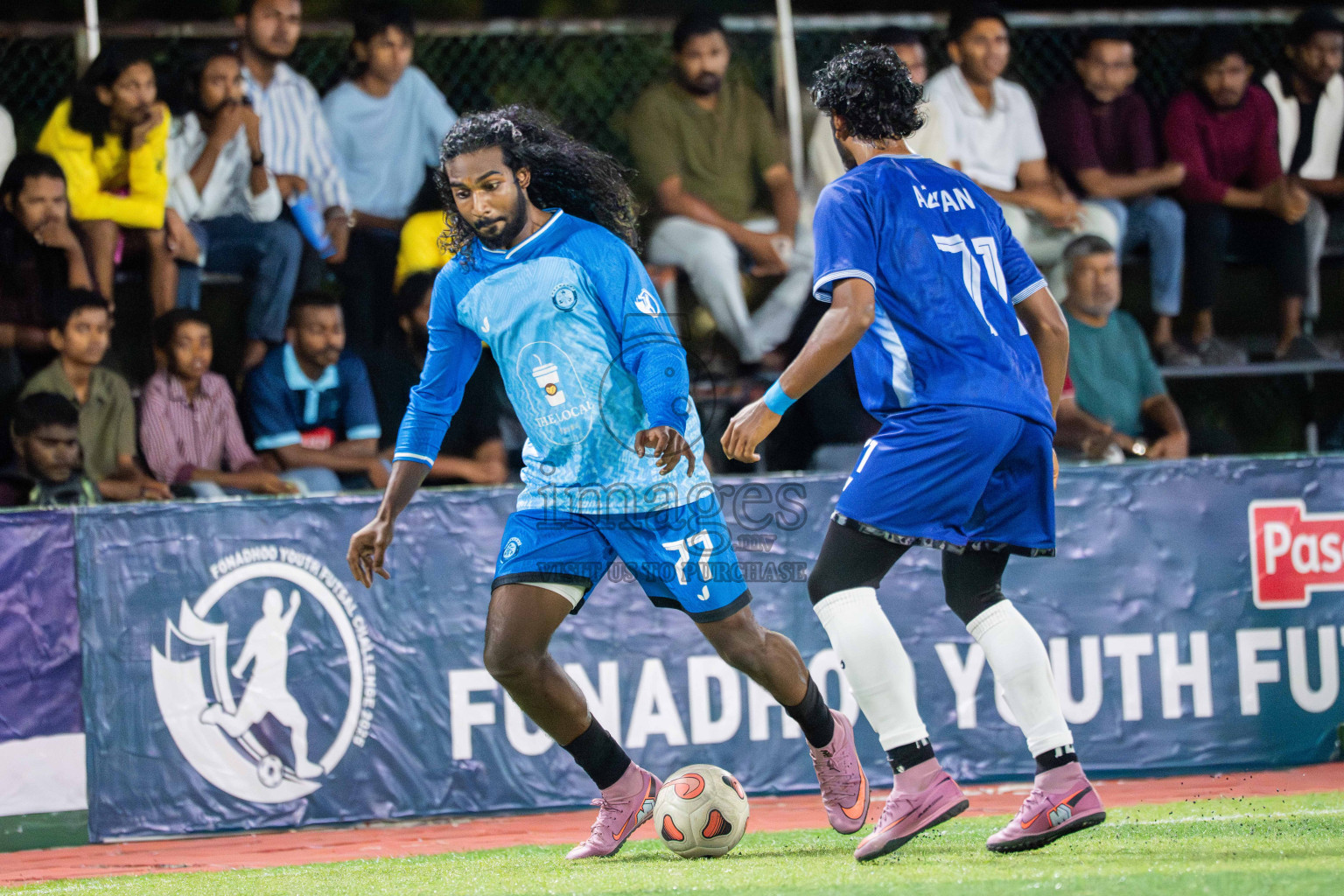 Foemathi VS Laamu Blues in Day 3 - Fonadhoo Youth Futsal Challenge 2025 held in Fonadhoo Futsal Stadium, L. Fonadhoo, Maldives on Tuesdat, 28th October 2025 Photos: Arif Rasheed / images.mv