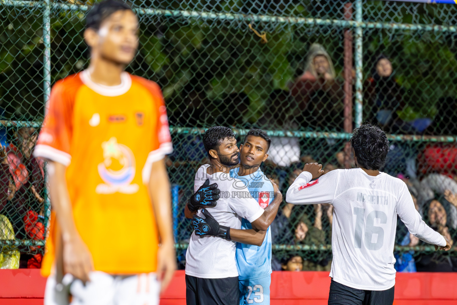 Th Hirilandhoo vs Th Omadhoo in Atoll Round Semi Final on Day 22 of Golden Futsal Challenge 2025 was held on Sunday , 26th January 2025, in Hulhumale', Maldives.
Photos: Ismail Thoriq / images.mv