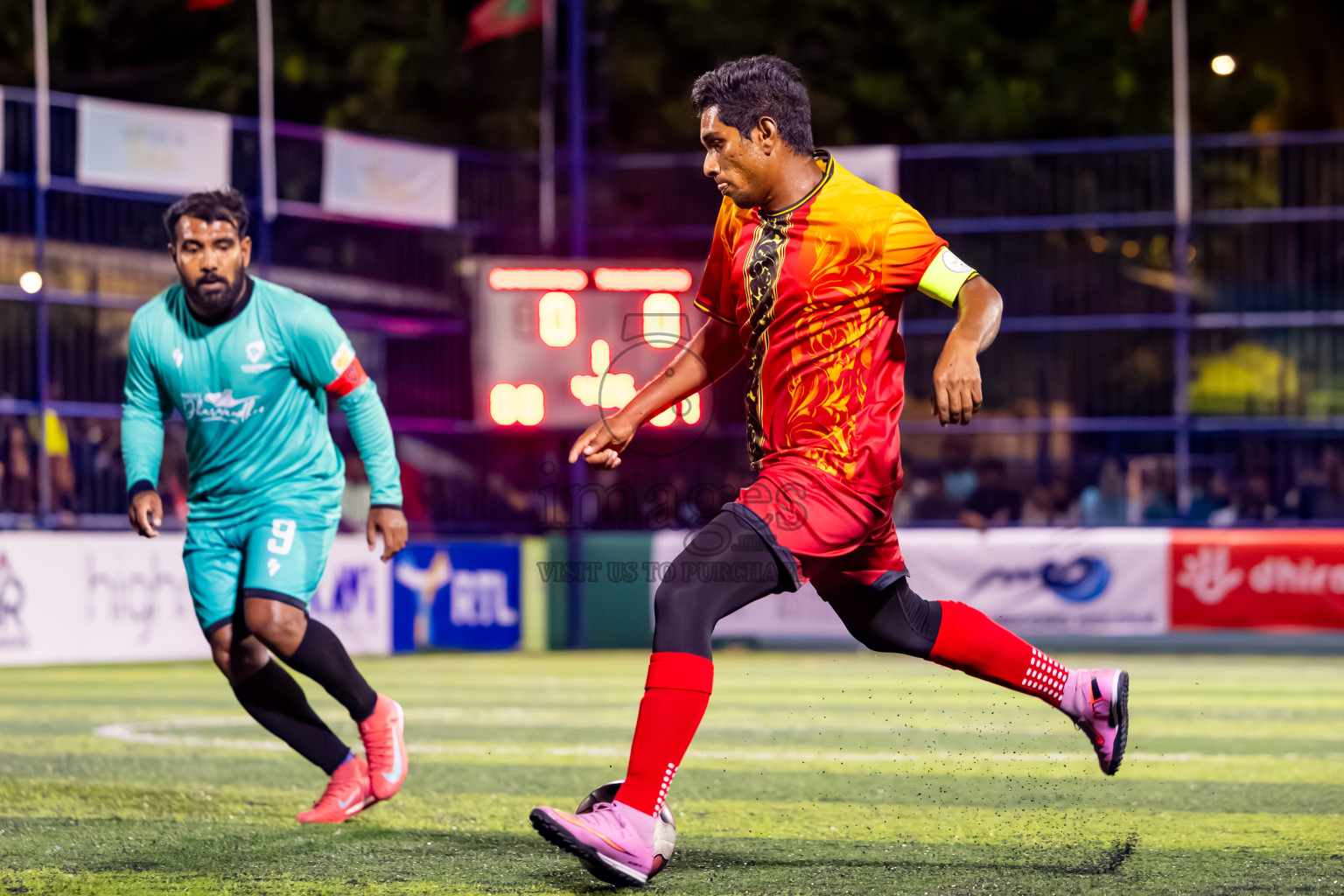 Dharavandhoo vs Thulhaadhoo in Day 3 of Better in Baa Futsal Fiesta 2025 Men's division held in B. Eydhafushi, Maldives on Friday, 7th November 2025. Photos: Nausham Waheed / images.mv