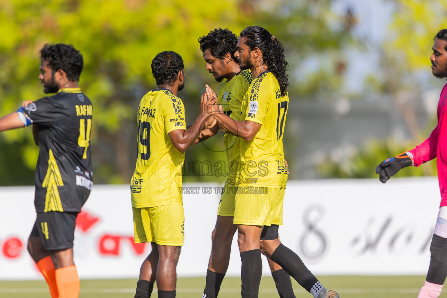 Velaa Sports Club vs Team Middle East in Day 3 of Eydhafushi Cup 2025 held in Eydhafushi Football Stadium at B. Eydhafushi, Maldives on Sunday, 7th September 2025. Photos: Arif Rasheed / images.mv