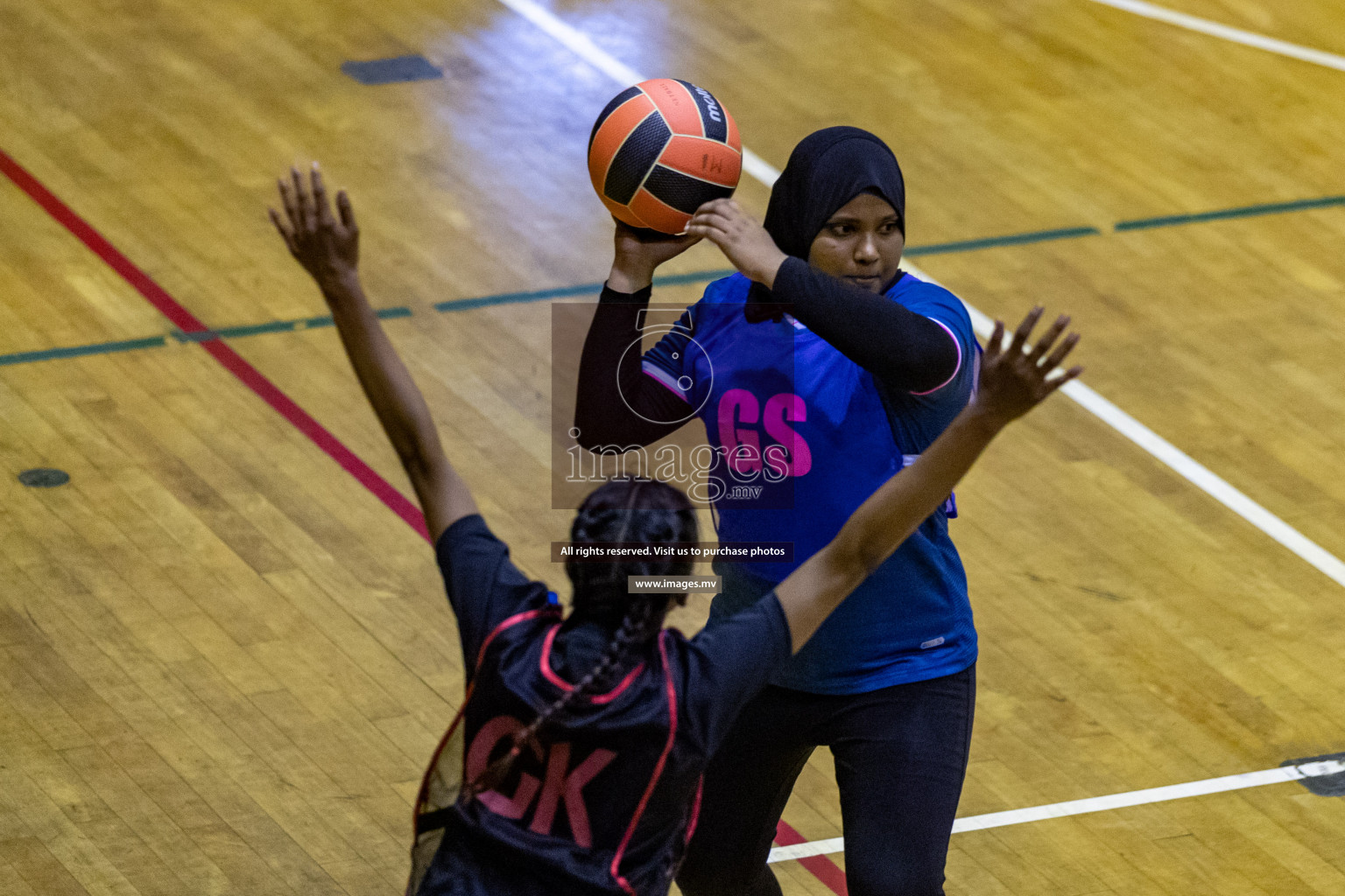 Xenith Sports Club vs Youth United Sports Club in the Milo National Netball Tournament 2022 on 18 July 2022, held in Social Center, Male', Maldives. Photographer: Shuu, Hassan Simah / Images.mv