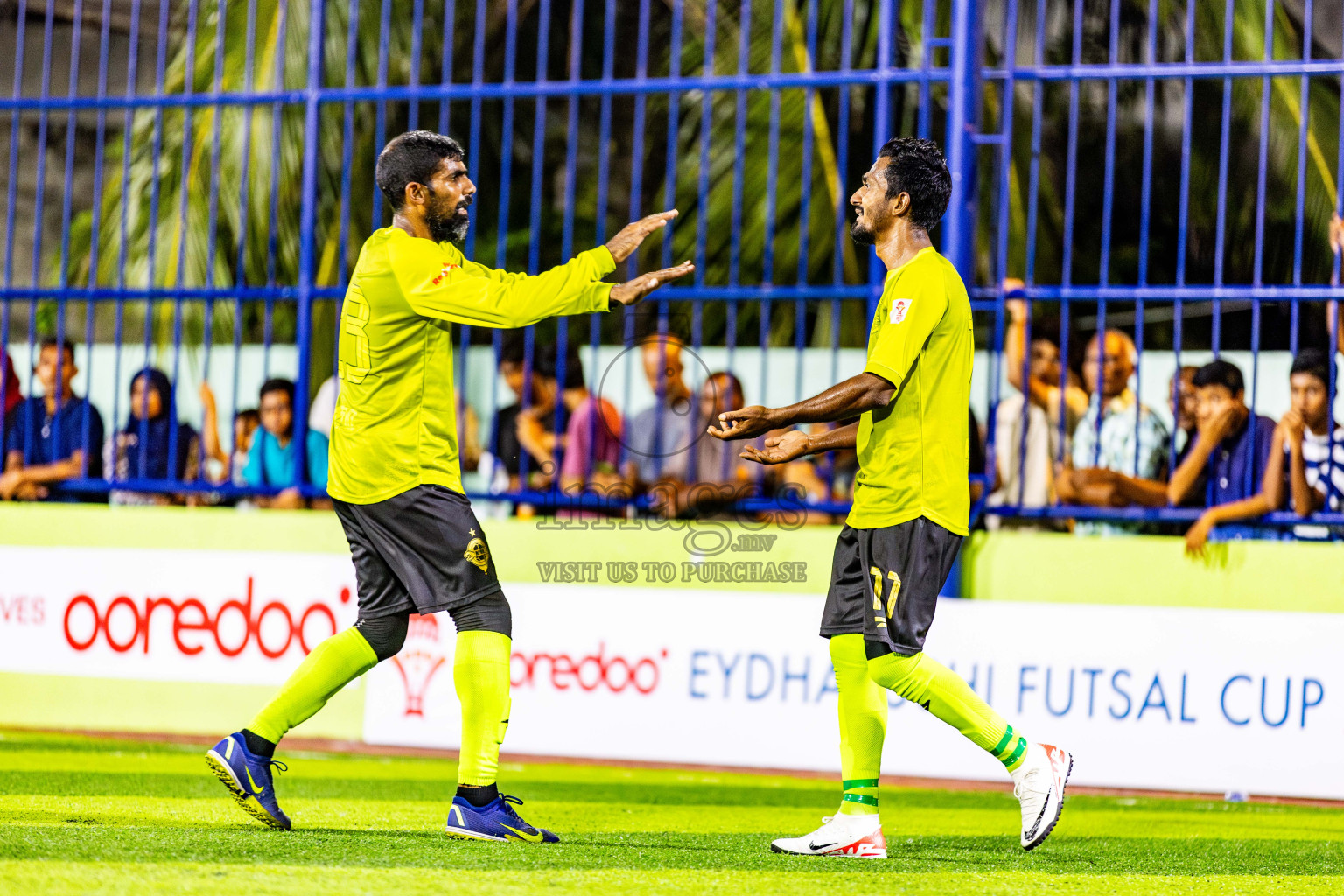 FC Marlins vs Afro SC in Day 5 of Eydhafushi Futsal Cup 2024 was held on Friday, 12th April 2024, in B Eydhafushi, Maldives Photos: Nausham Waheed / images.mv