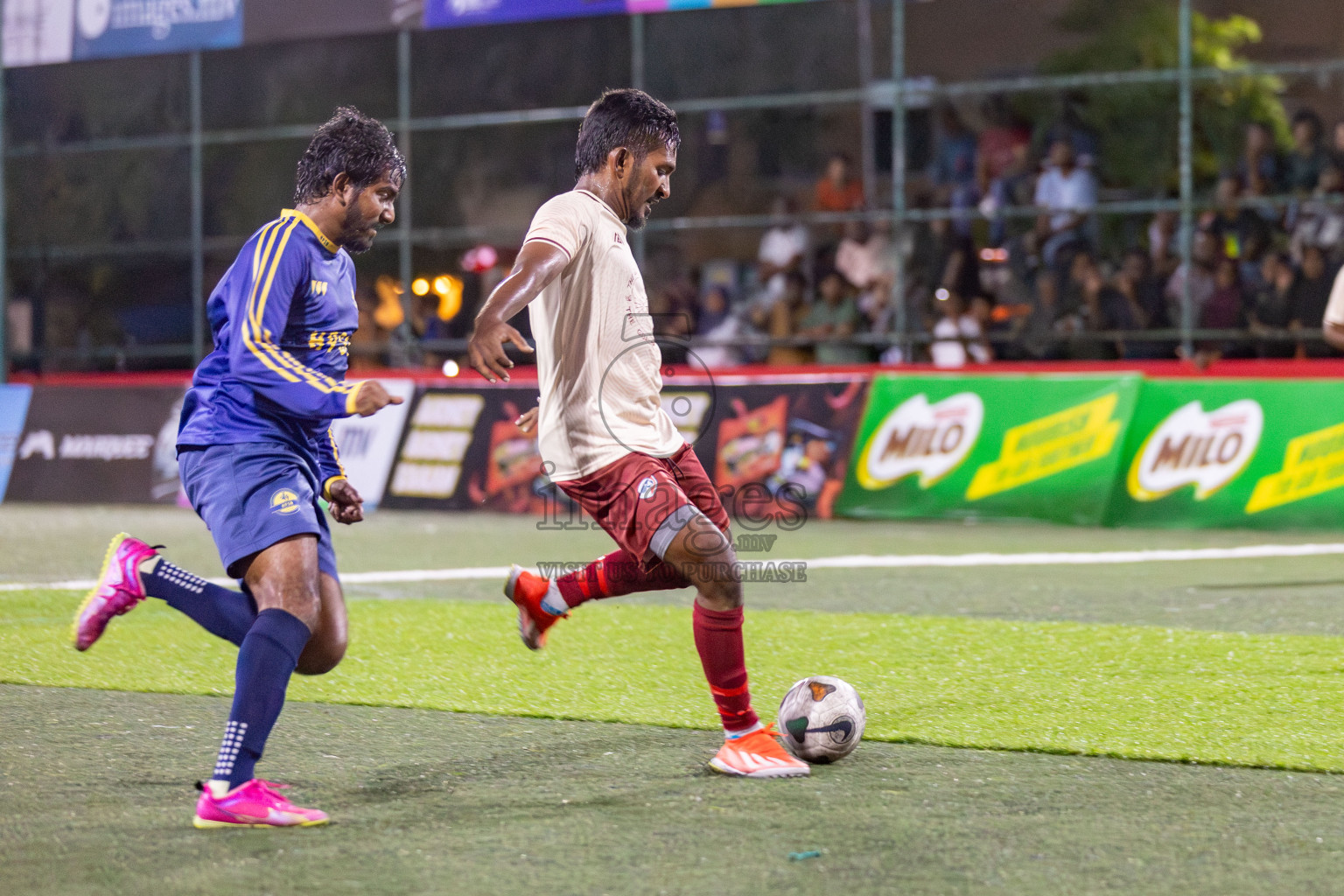 CLUB 220 vs HPSN in the Quarter Finals of Club Maldives Classic 2024 held in Rehendi Futsal Ground, Hulhumale', Maldives on Tuesday, 17th September 2024. 
Photos: Hassan Simah / images.mv