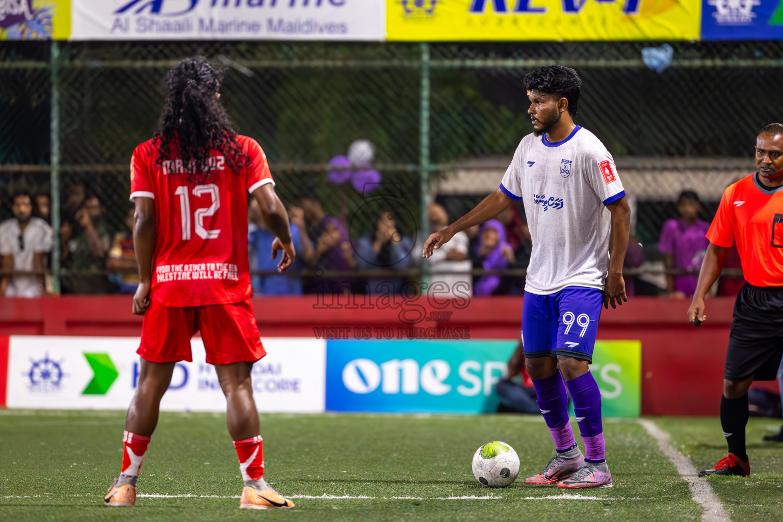 F Dharanboodhoo vs F Bilehdhoo in Day 24 of Golden Futsal Challenge 2024 was held on Wednesday , 7th February 2024 in Hulhumale', Maldives
Photos: Ismail Thoriq / images.mv