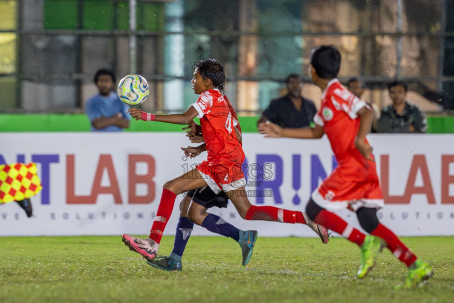 SUS vs Huriyya (U12) in Dhivehi Youth League 2024 - Day 2. Matches held at Henveiru Stadium on 22nd November 2024 , Friday. Photos: Shuu Abdul Sattar/ Images.mv