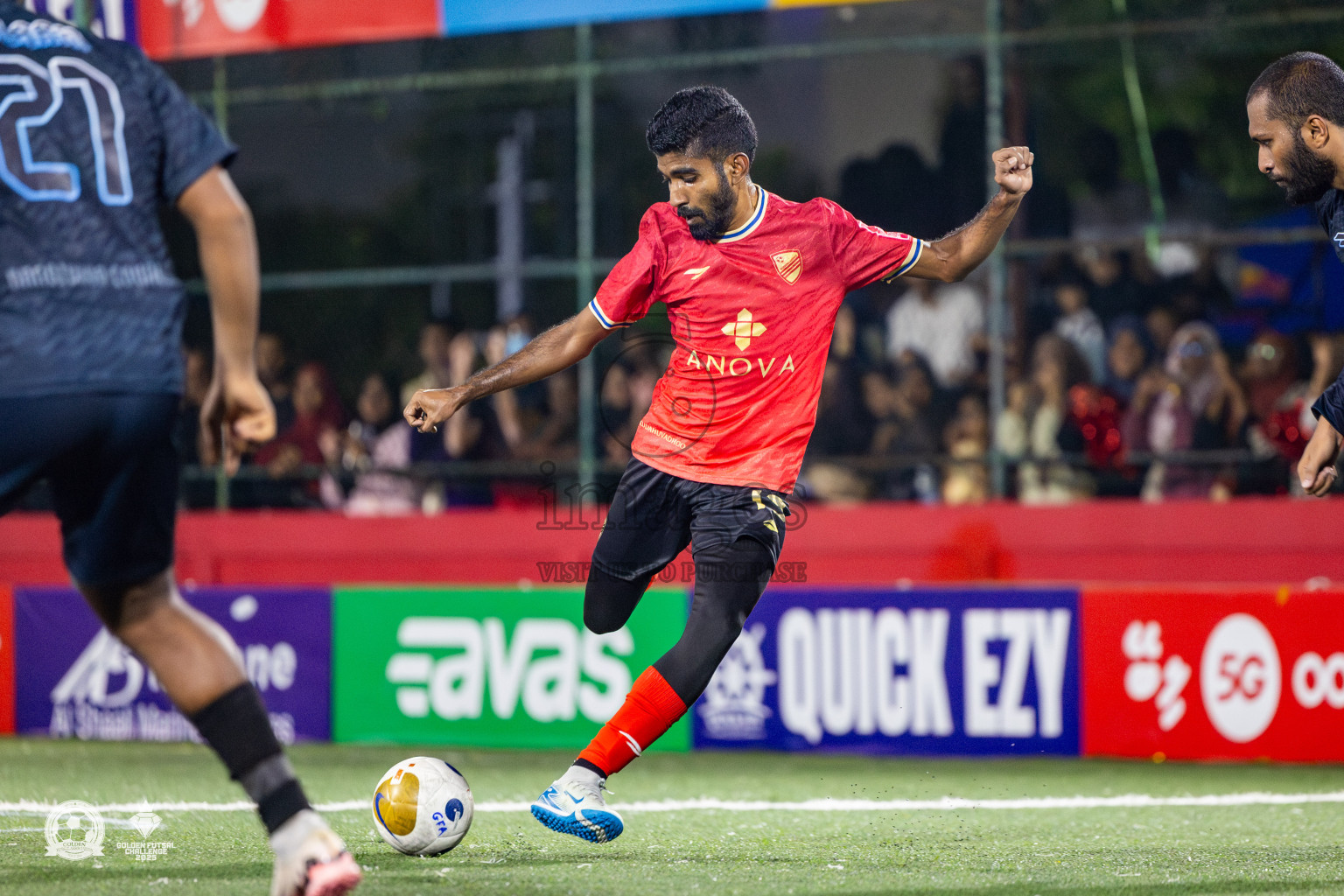 Dh Kudahuvadhoo vs Dh Bandidhoo in Day 21 of Golden Futsal Challenge 2025 was held on Saturday , 25th January 2025, in Hulhumale', Maldives. Photos: Nausham Waheed / images.mv