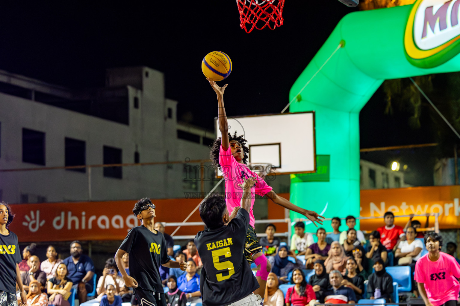 Day 7 of MILO Ramadan 3x3 Challenge 2024 was held in Ekuveni Outdoor Basketball Court at Male', Maldives on Monday, 18th March 2024.
Photos: Mohamed Mahfooz Moosa / images.mv