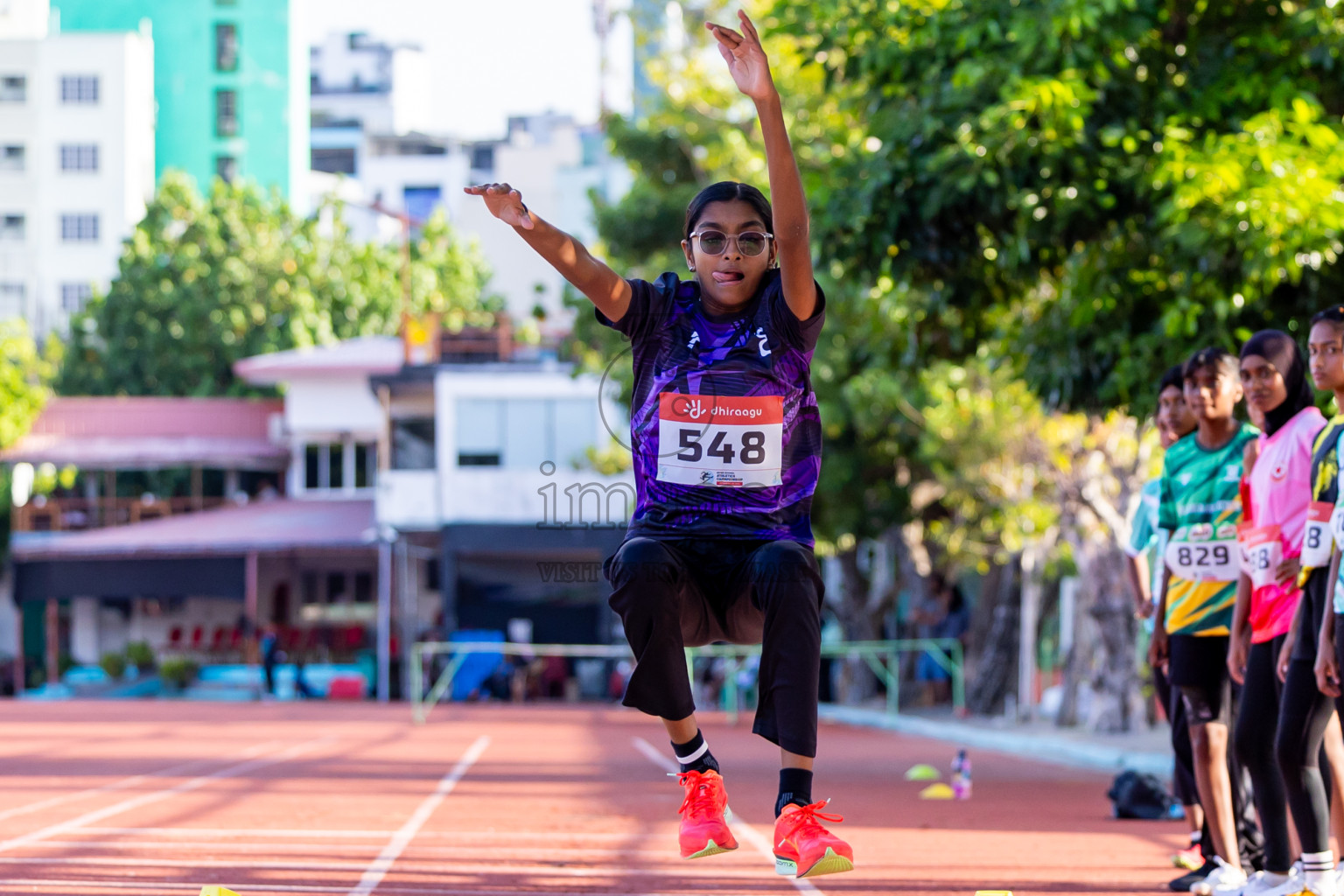 Day 2 of Inter-school Athletics Championship 2025 held in Ekuveni Synthetic Track, Male', Maldives on Tuesday, 07th October 2025. Photos by: Nausham Waheed / Images.mv