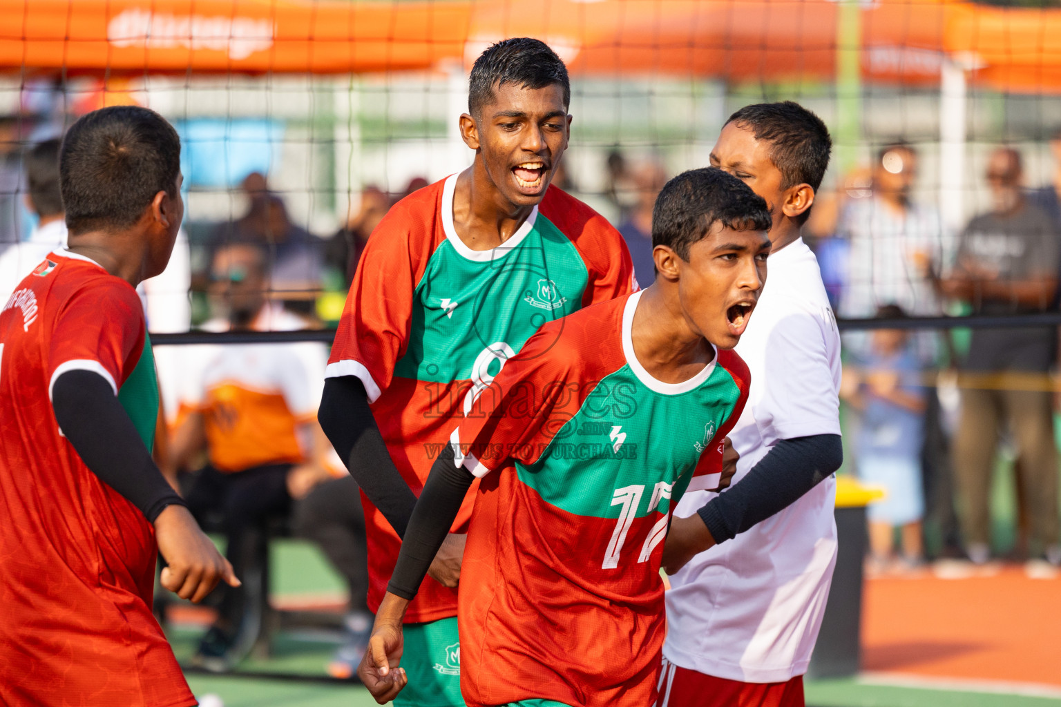 Day 10 of Interschool Volleyball Tournament 2024 was held in Ekuveni Volleyball Court at Male', Maldives on Sunday, 1st December 2024.
Photos: Ismail Thoriq / images.mv