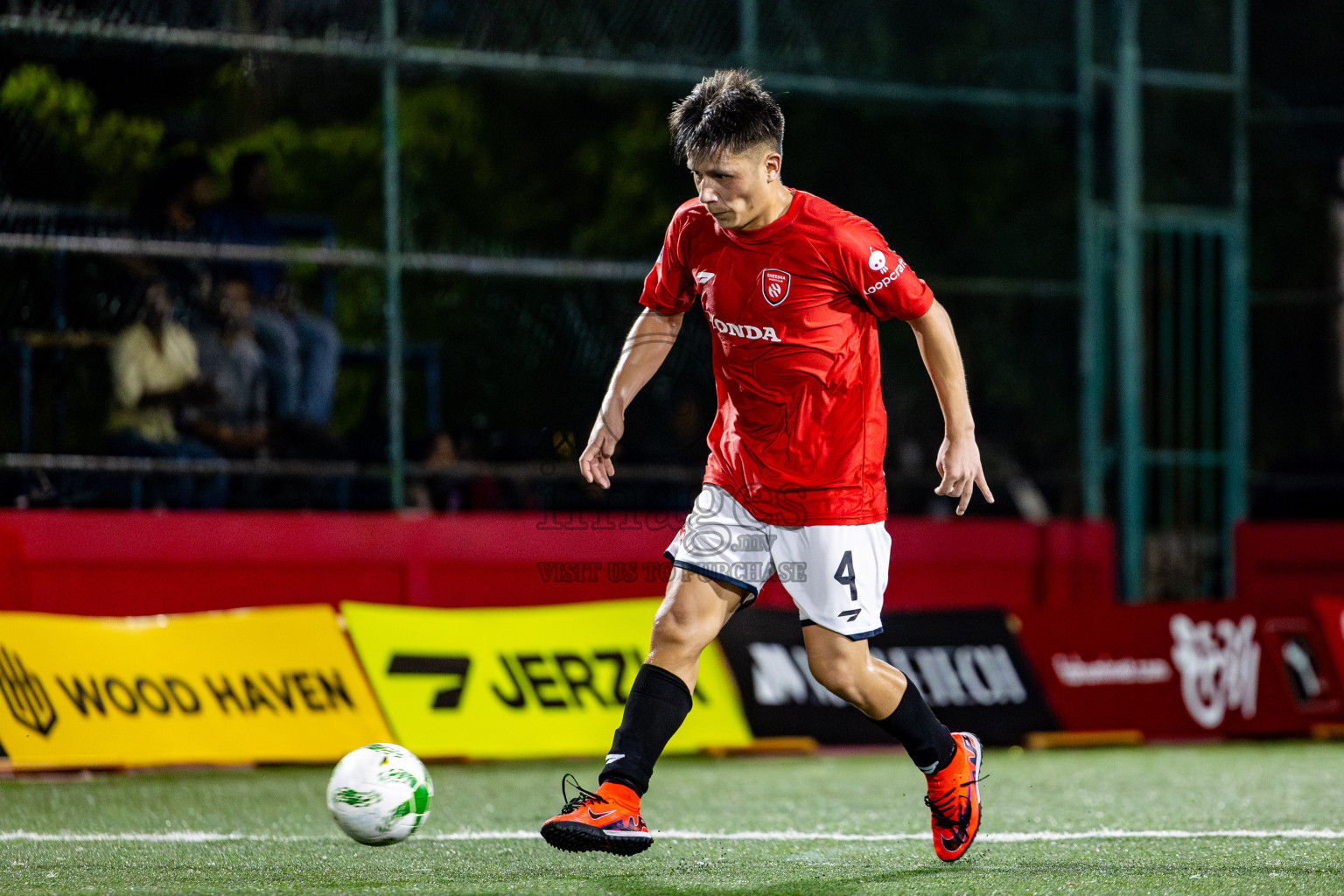 Sheesha vs Hulhumale Hospital in Day 13 of Office League 2025 was held on Monday, 28th April 2025 in Hulhumale', Maldives. Photos: Nausham Waheed / images.mv