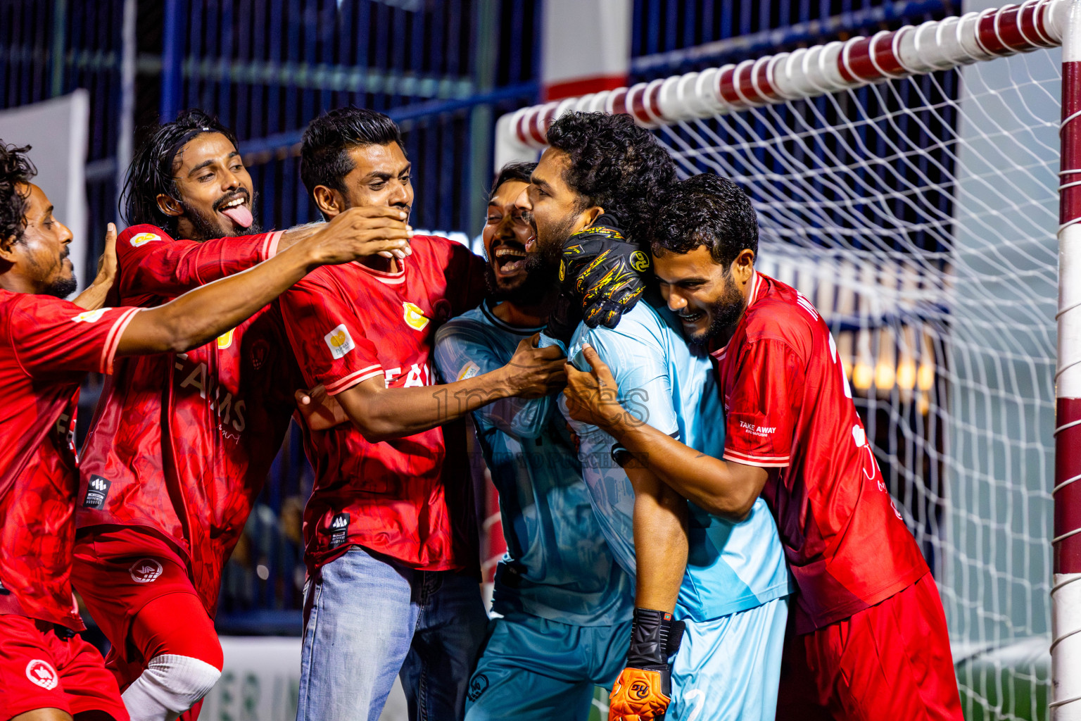 Eydhafushi vs Thulhaadhoo in Semi Finals of Better in Baa Futsal Fiesta 2025 Men's division held in B. Eydhafushi, Maldives on Saturday, 15th November 2025. Photos: Nausham Waheed / images.mv